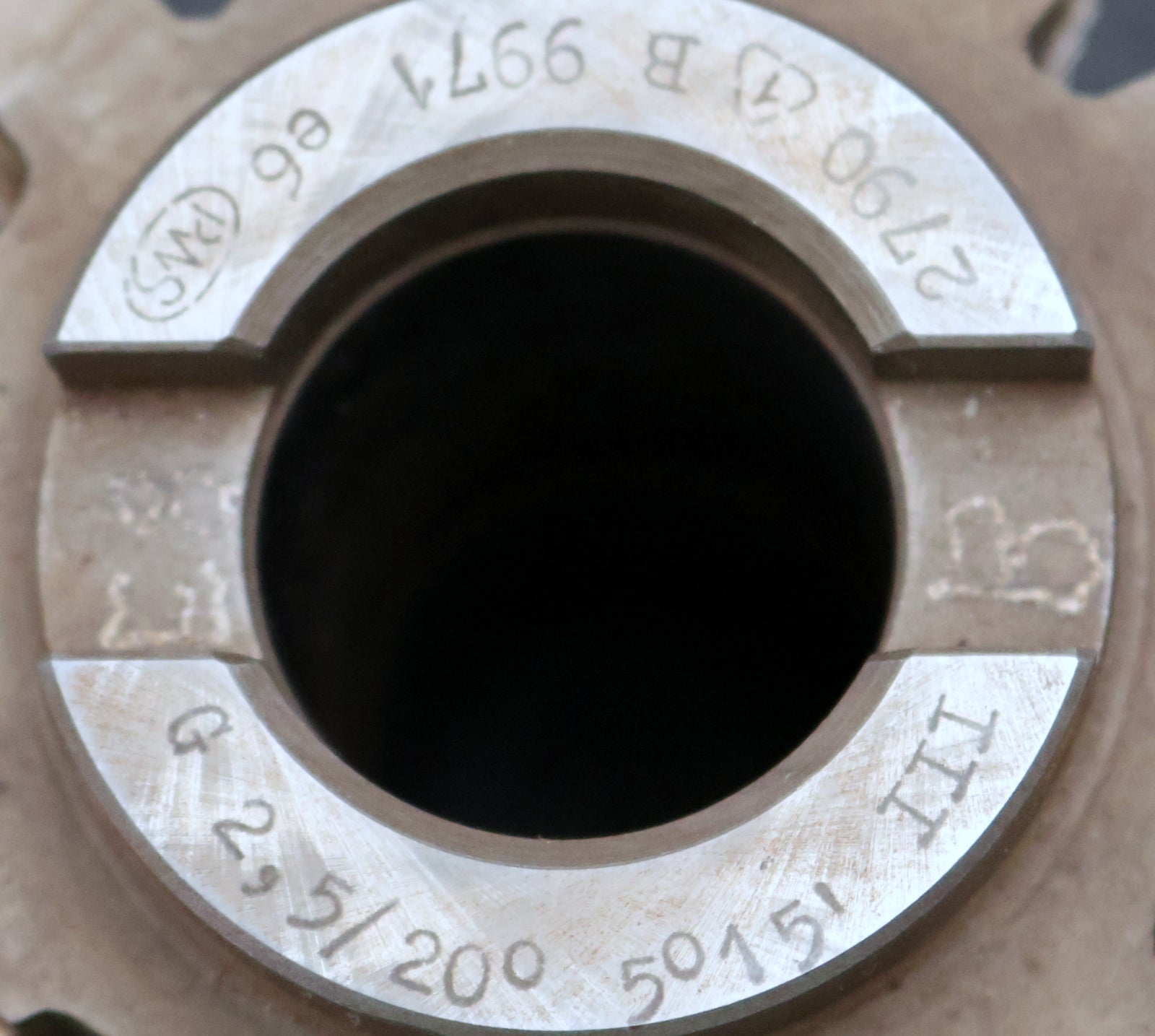 Bild des Artikels PWS-Zahnrad-Wälzfräser-gear-hob-m=-2,5mm-20°-EGW-Ø90x106xØ32mm-14-Spannuten