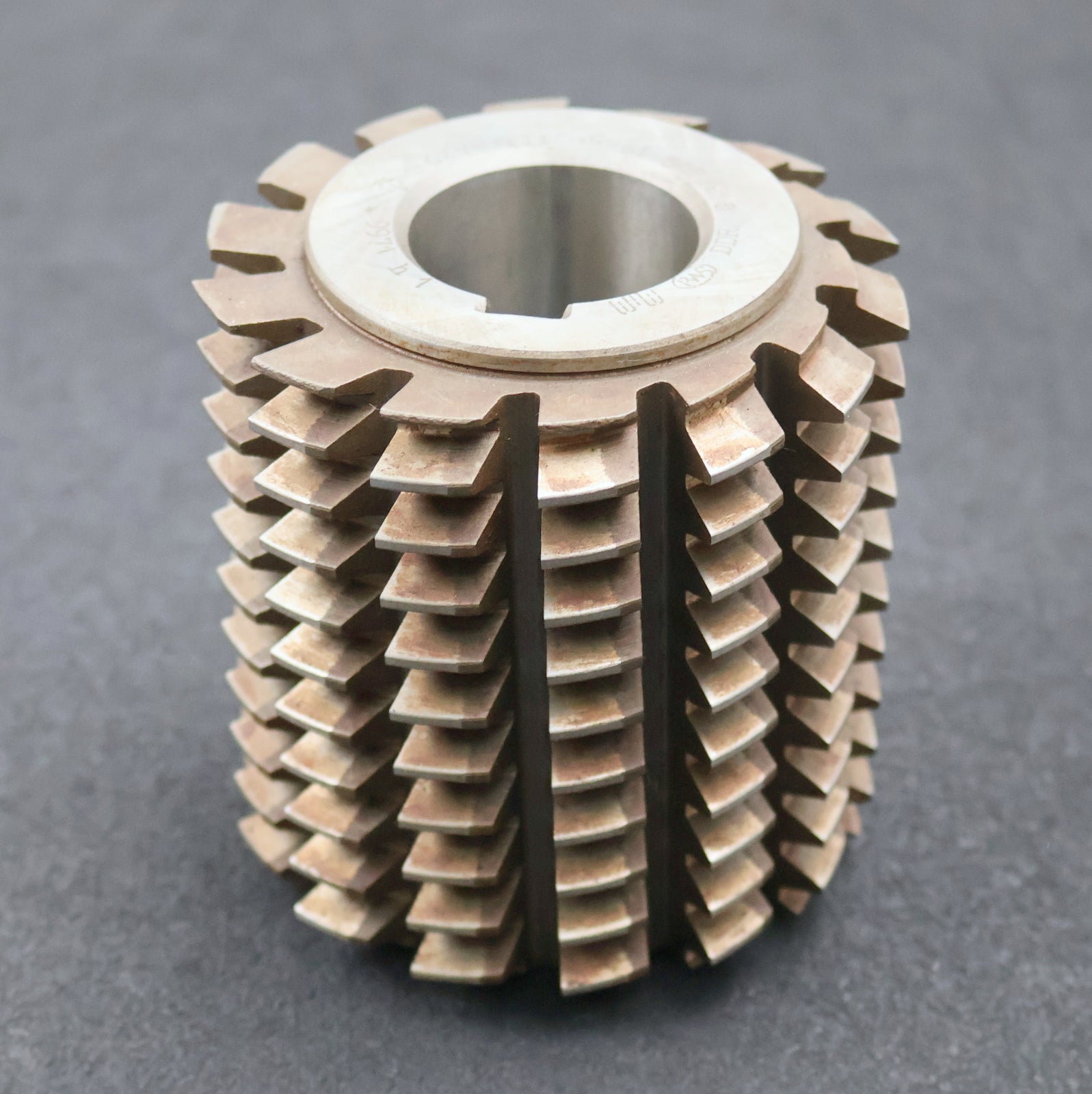 Bild des Artikels PWS-Zahnrad-Wälzfräser-gear-hob-m=-3mm-20°-EGW-Ø100x108xØ40mm-mit-LKN-BPIII