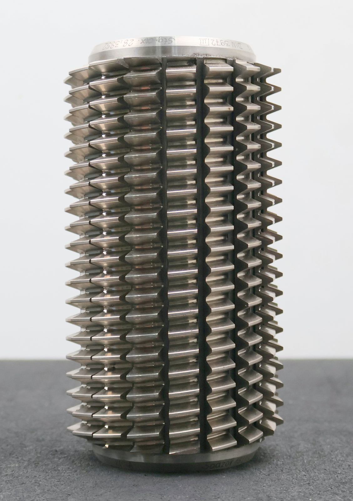 Bild des Artikels PWS-Zahnrad-Wälzfräser-gear-hob-m=-3mm-20°-EGW-Ø112x208xØ40mm-mit-LKN-BPIII