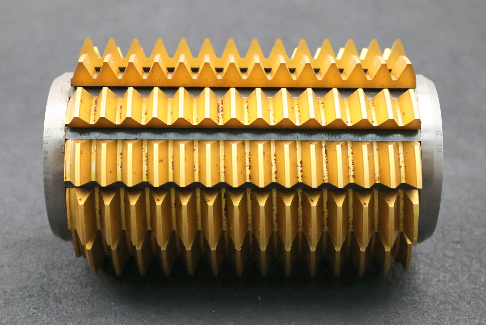 Bild des Artikels SAAZOR-Zahnrad-Wälzfräser-gear-hob-m=-3,628mm-22°30'-EGW-Ø117x178xØ32mm-mit-LKN