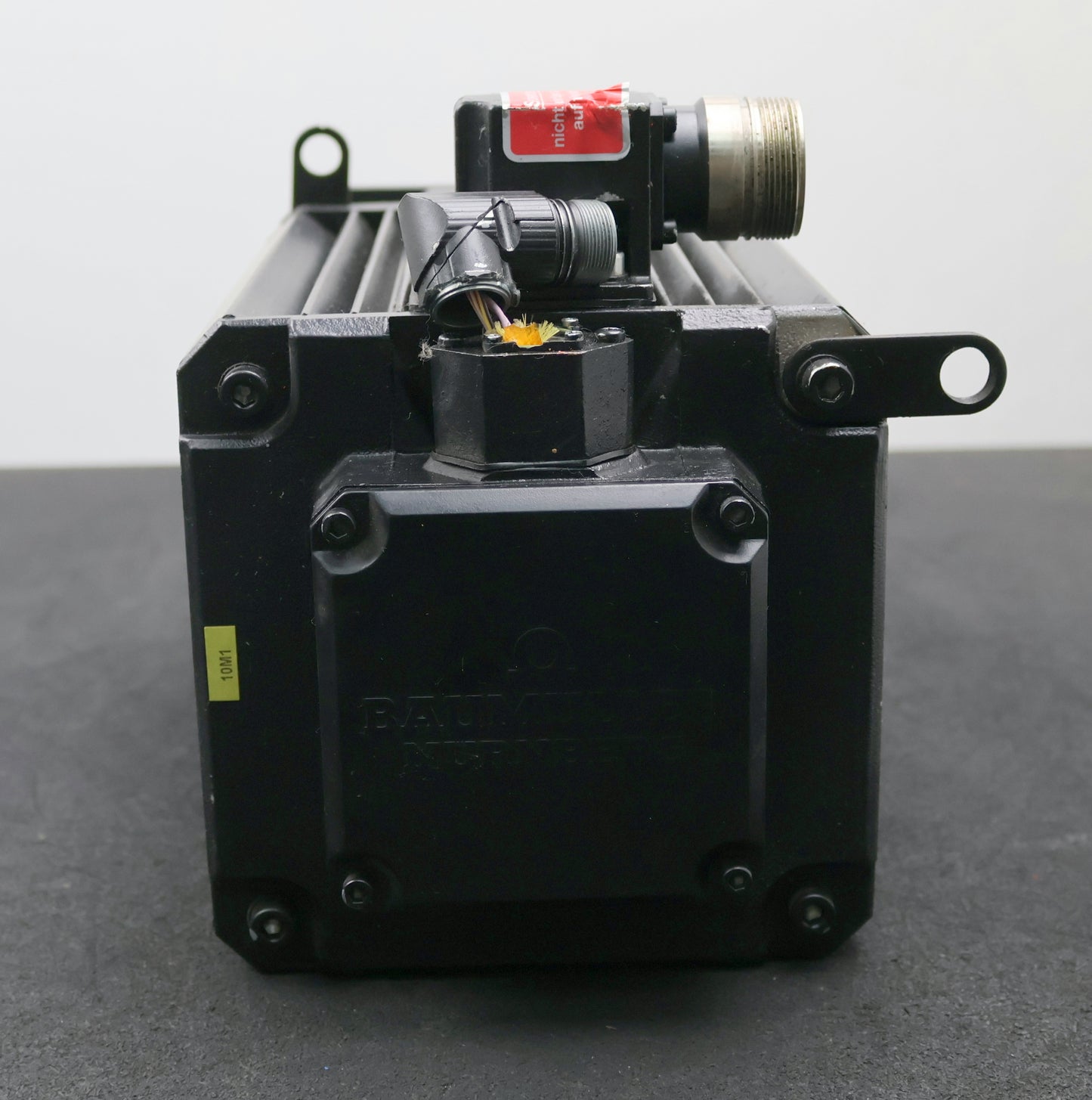 Bild des Artikels BAUMUELLER-Servo-Motor-Typ-DS-100-S-Art.Nr.-303330-14kW-4000-U/min-540V-27A