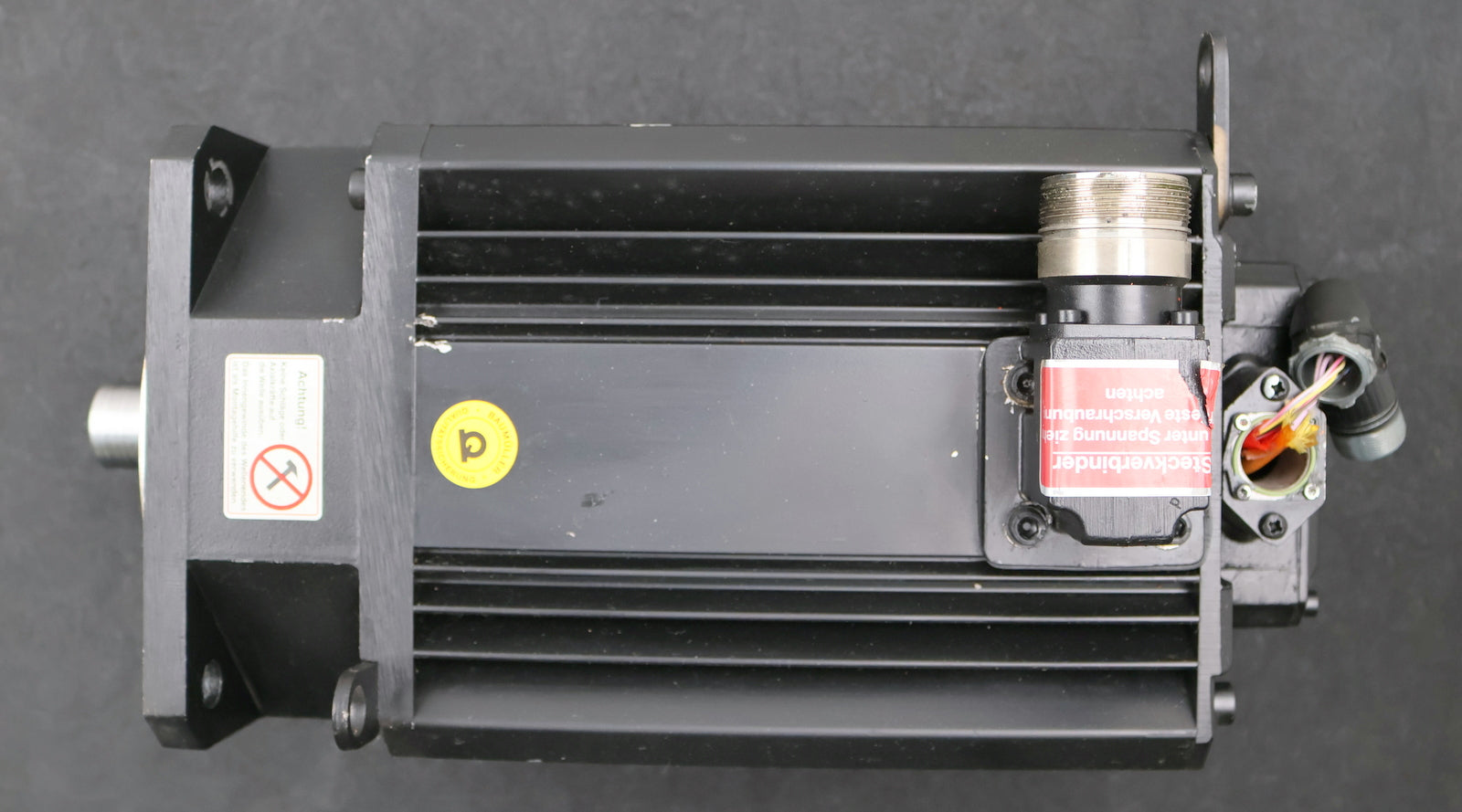 Bild des Artikels BAUMUELLER-Servo-Motor-Typ-DS-100-S-Art.Nr.-303330-14kW-4000-U/min-540V-27A