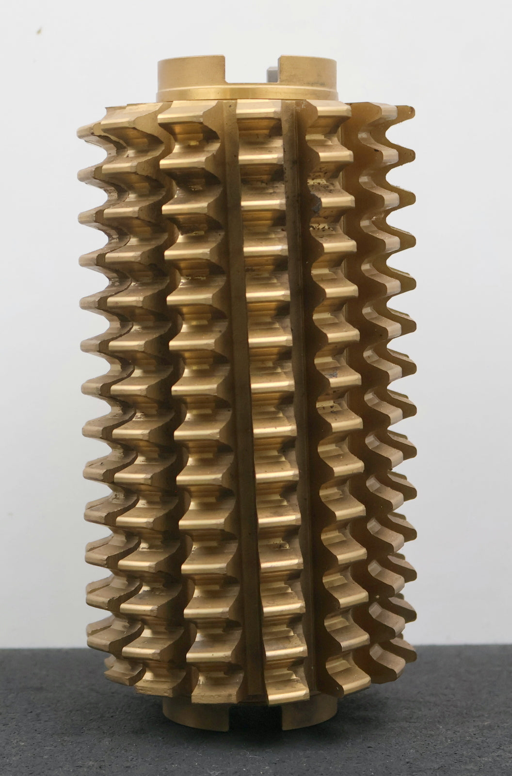 Bild des Artikels PWS-Zahnrad-Wälzfräser-gear-hob-m=-4,25mm-20°-EGW-Ø109x210xØ40mm-mit-Protuberanz