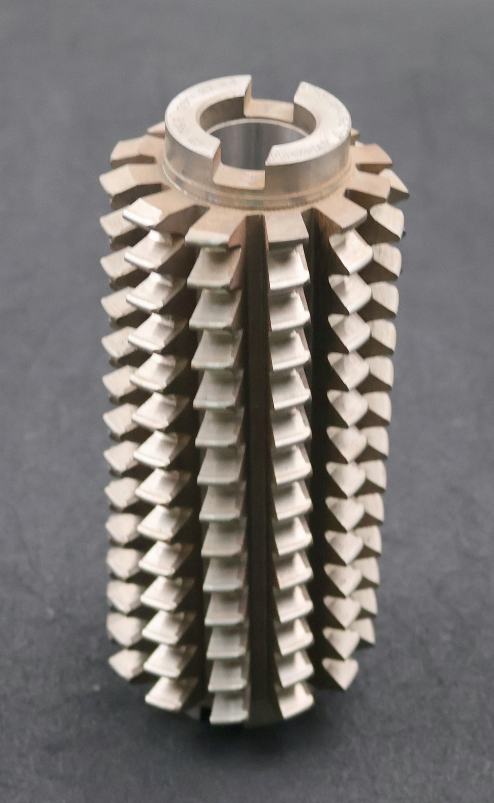 Bild des Artikels PWS-Zahnrad-Wälzfräser-gear-hob-m=-4,25mm-25°-EGW-Ø90x210xØ32mm-mit-Protuberanz