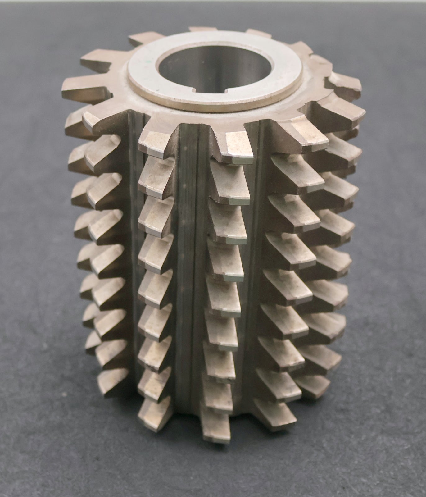 Bild des Artikels PWS-Zahnrad-Wälzfräser-gear-hob-m=6mm-20°-EGW-Ø137x170xØ50mm-mit-LKN-BPII