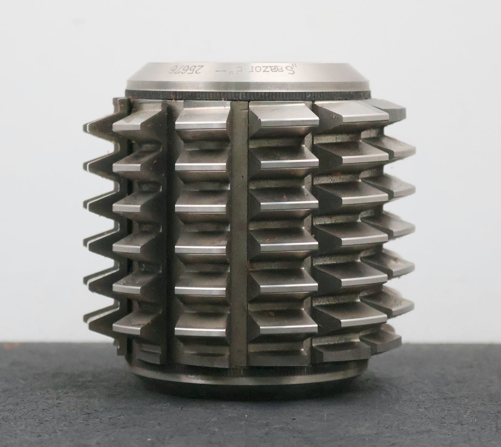 Bild des Artikels SAAZOR-Zahnrad-Wälzfräser-gear-hob-Vorfräser-m=-4mm-20°-EGW-Ø107x106xØ32mm-LKN