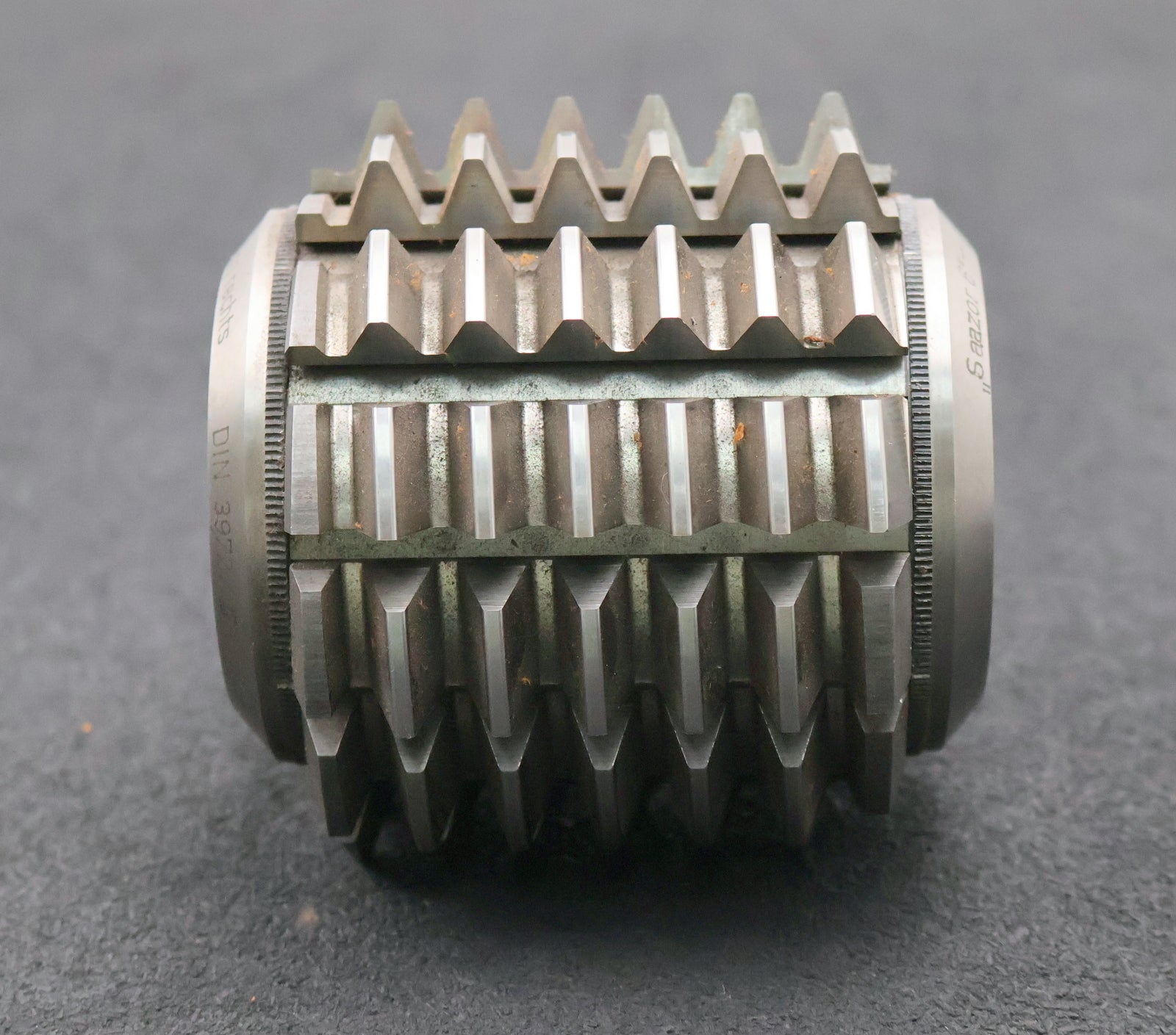 Bild des Artikels SAAZOR-Zahnrad-Wälzfräser-gear-hob-Vorfräser-m=-4mm-20°-EGW-Ø107x106xØ32mm-LKN