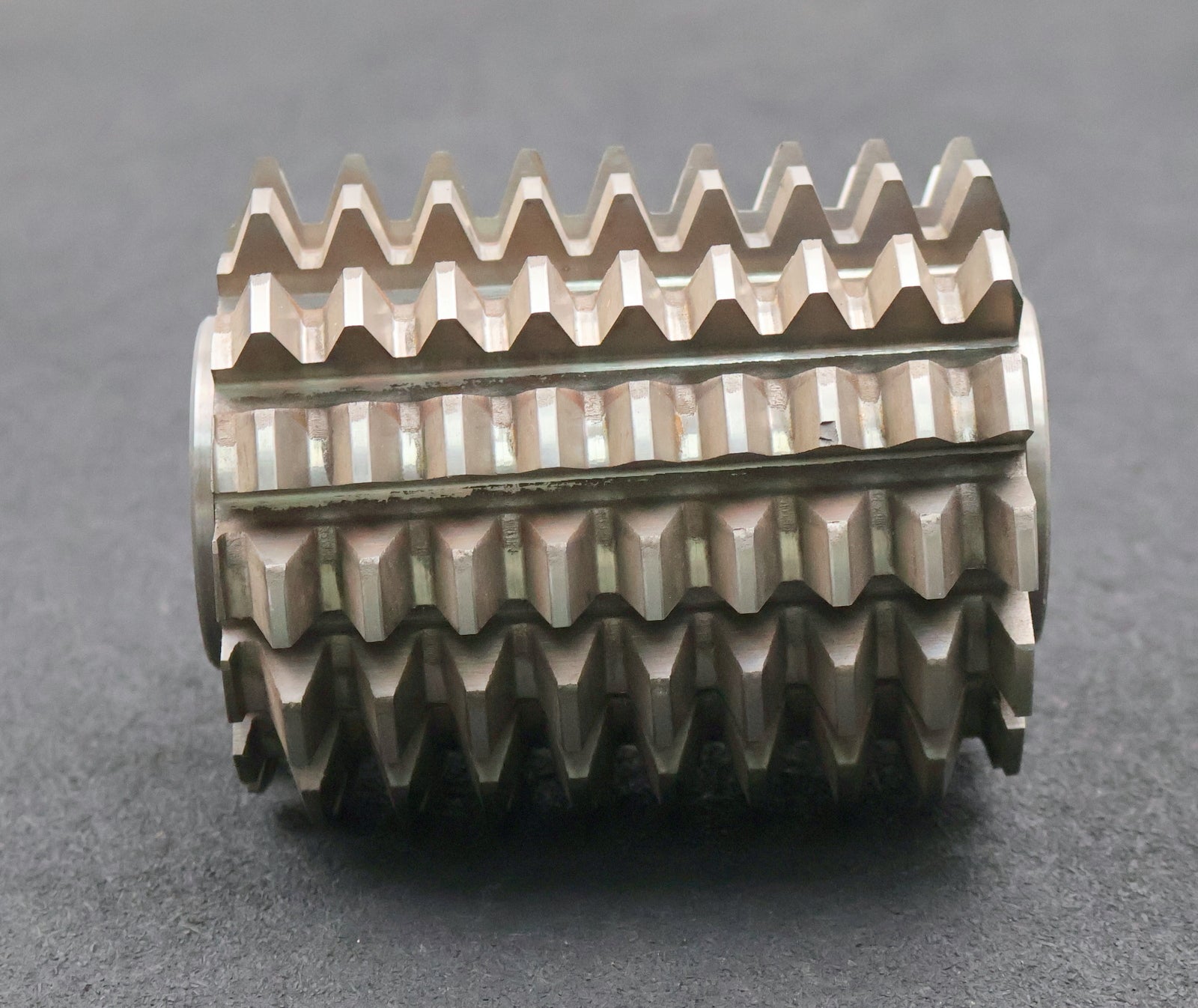 Bild des Artikels PWS-Zahnrad-Wälzfräser-gear-hob-m=-4,5mm-20°-EGW-Ø110x136xØ40mm-mit-LKN-BPIII