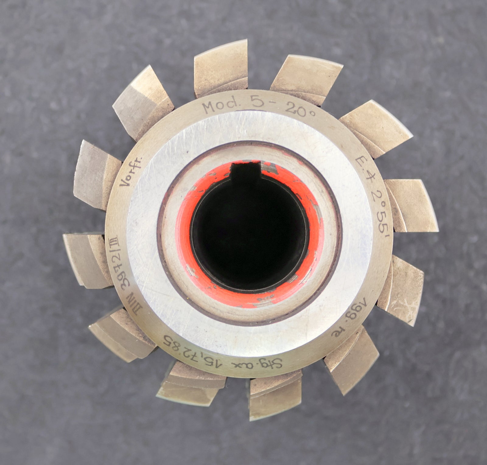 Bild des Artikels SAAZOR-Zahnrad-Wälzfräser-gear-hob-m=-5mm-20°-EGW-Ø114x106xØ32mm-mit-LKN-BPIII