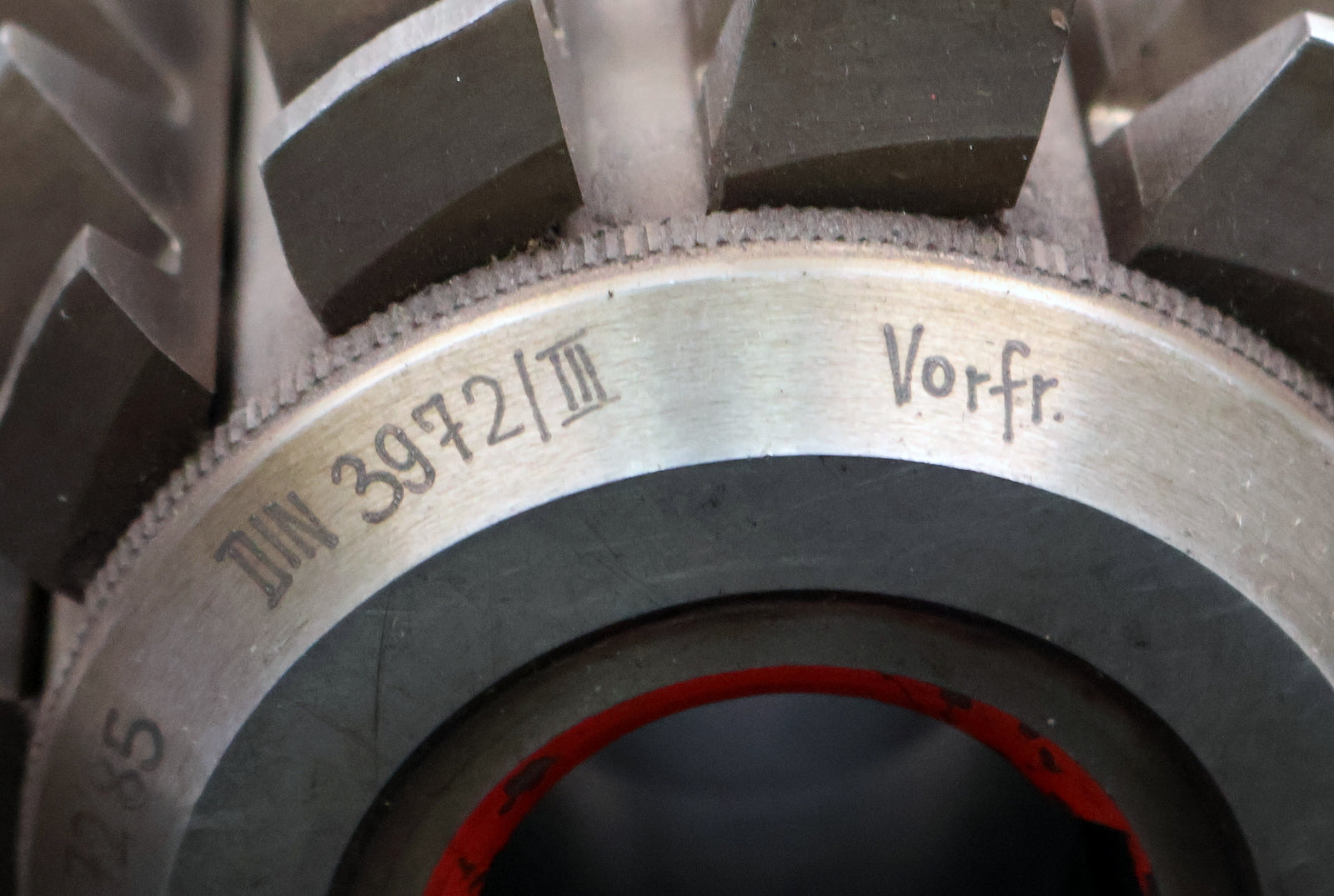 Bild des Artikels SAAZOR-Zahnrad-Wälzfräser-gear-hob-m=-5mm-20°-EGW-Ø114x106xØ32mm-mit-LKN-BPIII