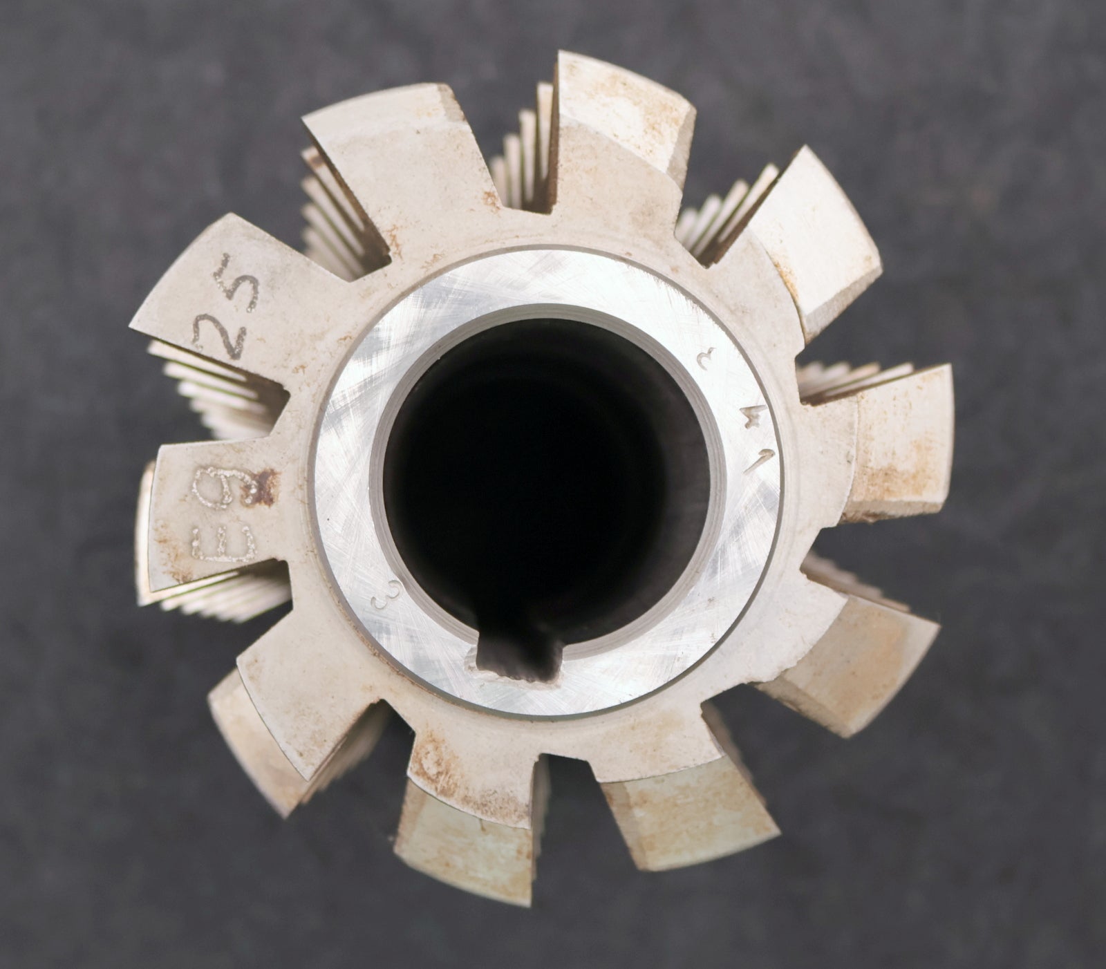 Bild des Artikels PWS-Zahnrad-Wälzfräser-gear-hob-m=-6mm-20°-EGW-Ø110x135xØ40mm-mit-LKN-BPIII