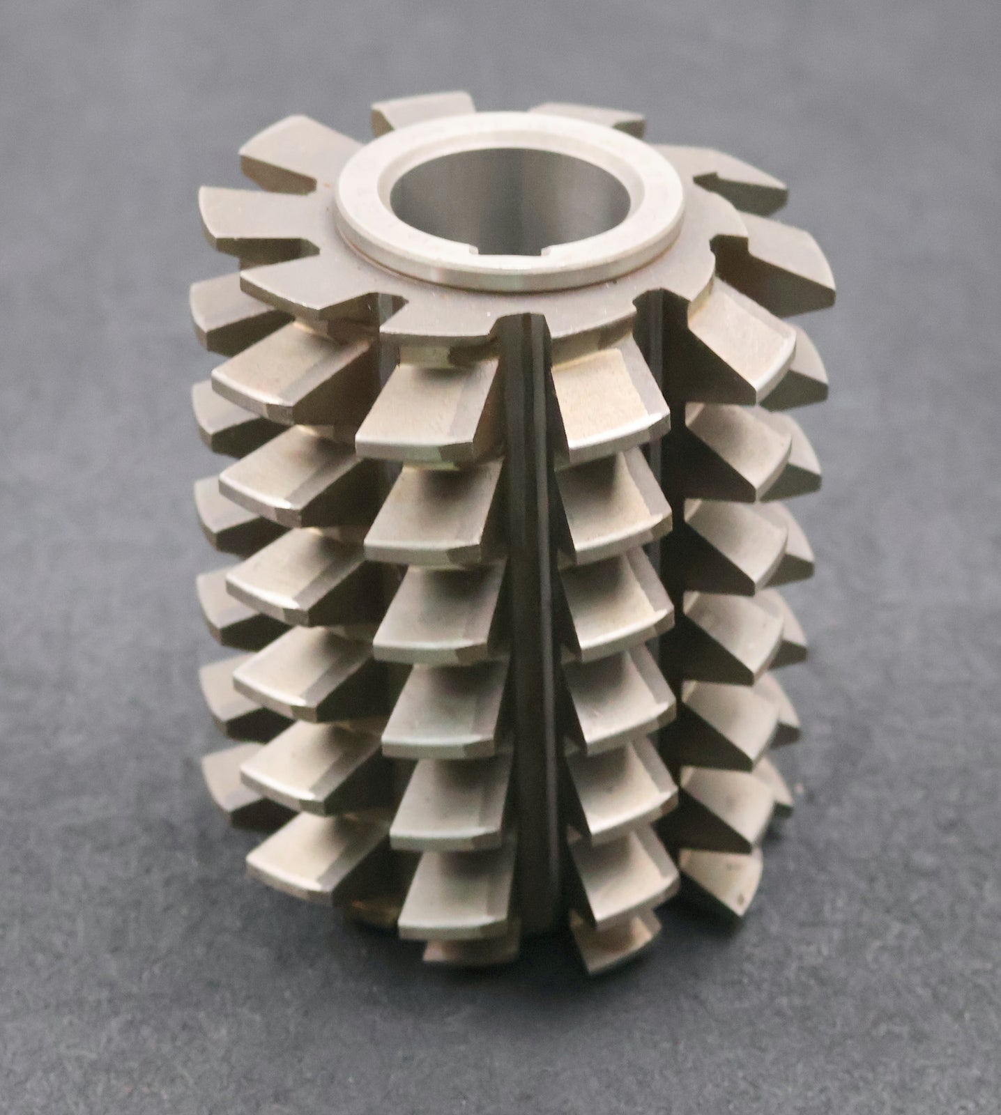 Bild des Artikels PWS-Zahnrad-Wälzfräser-gear-hob-m=-6mm-20°-EGW-Ø109x135xØ40mm-mit-LKN-BPIII