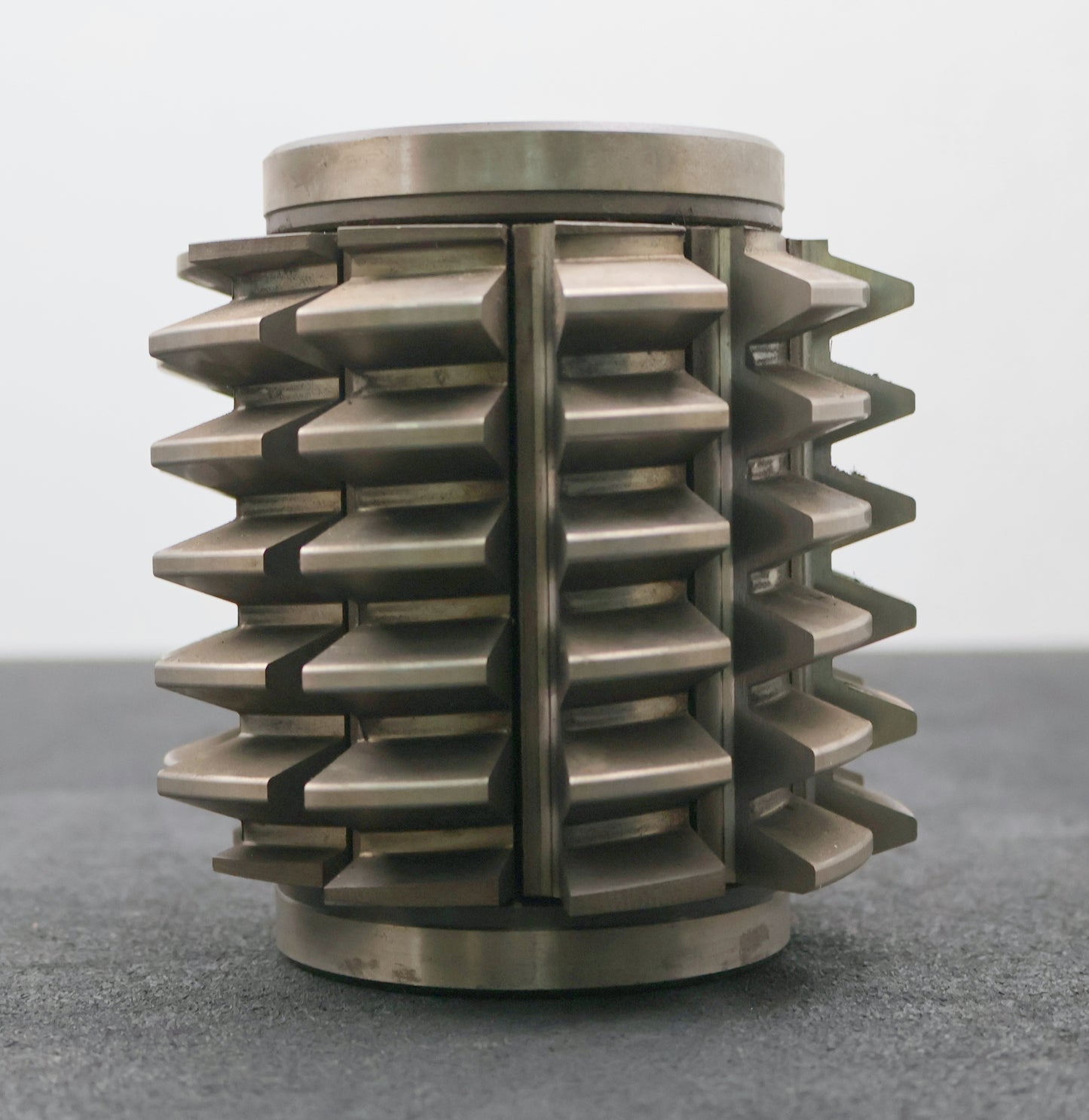 Bild des Artikels PWS-Zahnrad-Wälzfräser-gear-hob-m=-6mm-20°-EGW-Ø137x146xØ40mm-mit-LKN-BPII