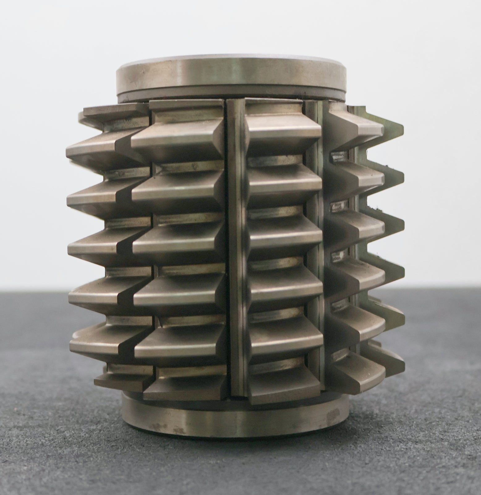 Bild des Artikels PWS-Zahnrad-Wälzfräser-gear-hob-m=-6mm-20°-EGW-Ø137x146xØ40mm-mit-LKN-BPII