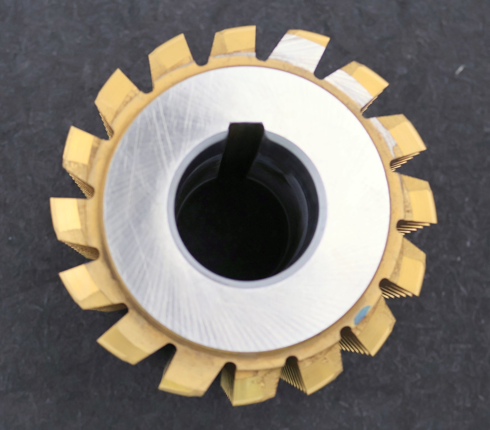 Bild des Artikels VAZ-Zahnrad-Wälzfräser-gear-hob-m=-3mm-20°-EGW-Ø110x121xØ40mm-mit-LKN