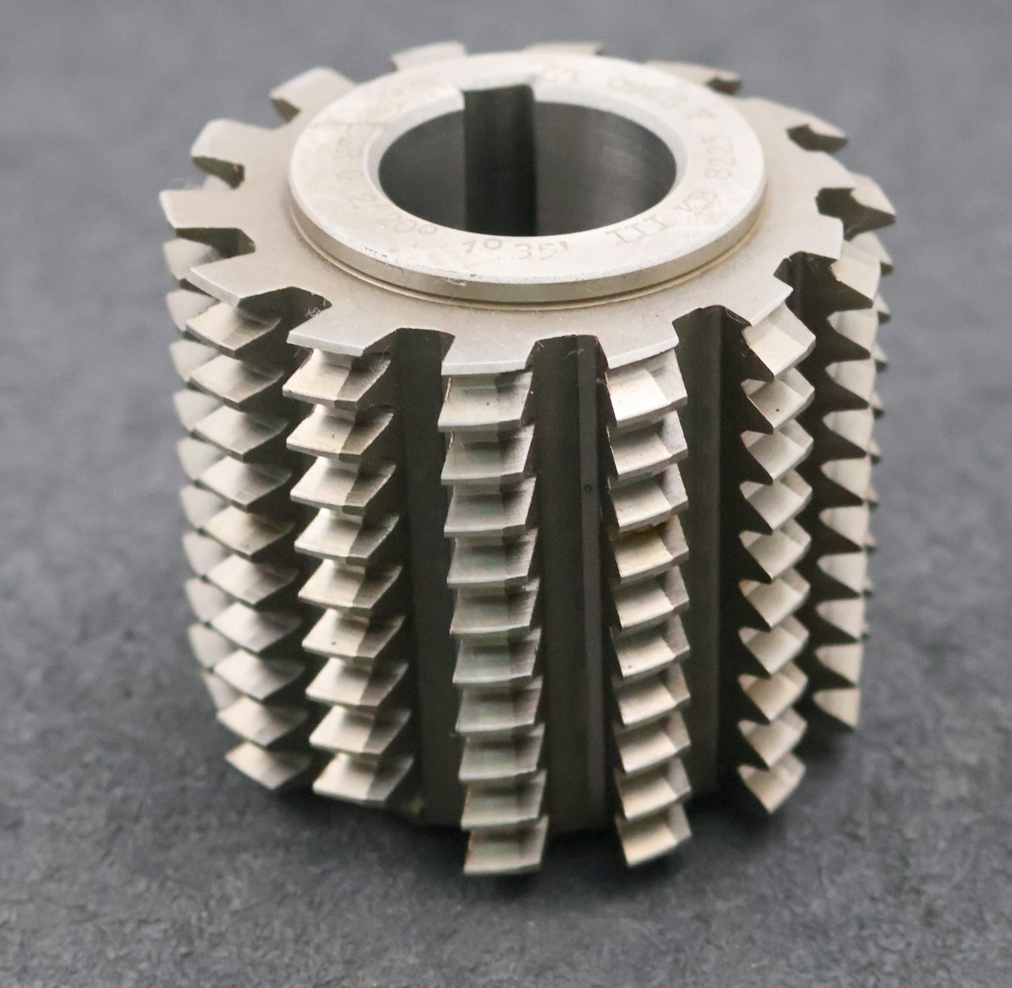 Bild des Artikels PWS-Zahnrad-Wälzfräser-gear-hob-m=-2mm-20°-EGW-Ø80x72xØ32mm-mit-LKN-BPIII