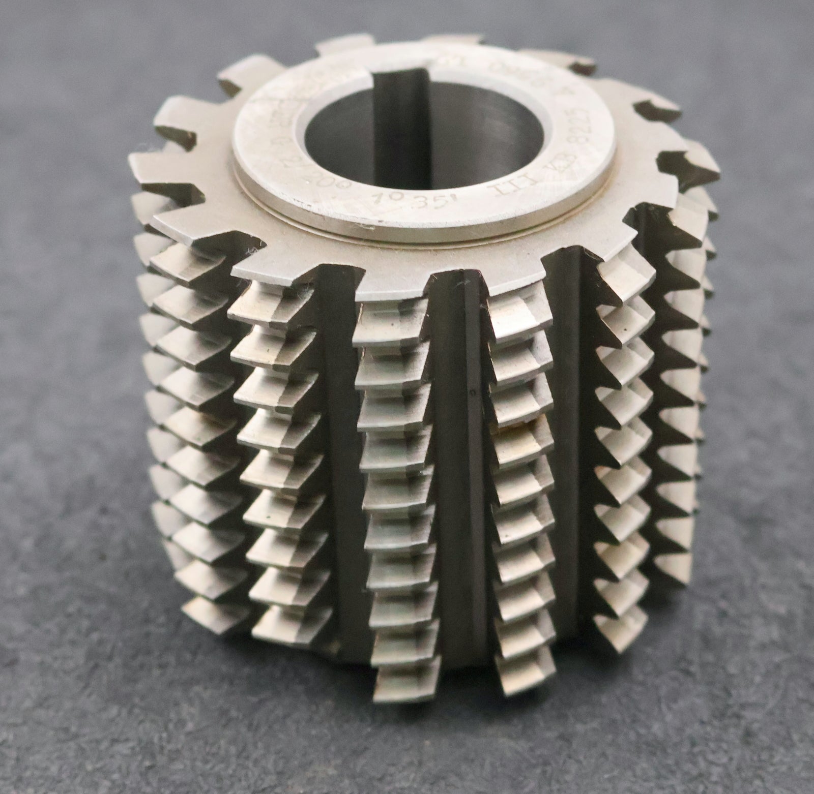 Bild des Artikels PWS-Zahnrad-Wälzfräser-gear-hob-m=-2mm-20°-EGW-Ø80x72xØ32mm-mit-LKN-BPIII