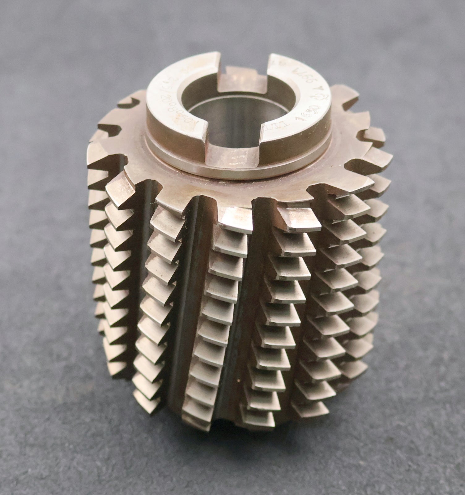 Bild des Artikels PWS-Zahnrad-Wälzfräser-gear-hob-m=-2,5mm-20°-EGW-Ø90x107xØ32mm-BPIII