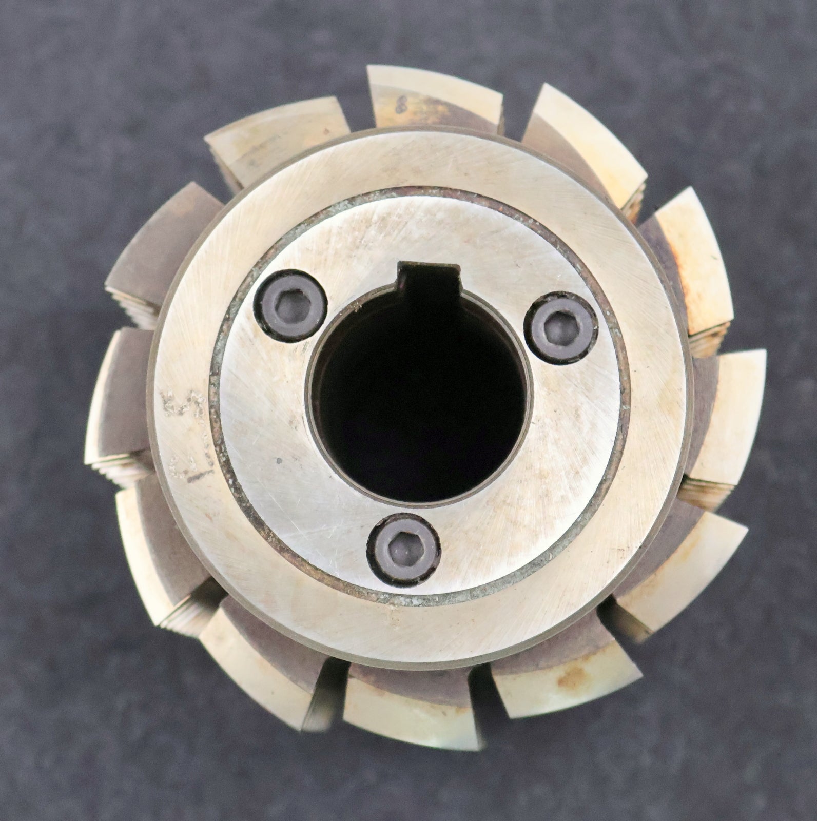 Bild des Artikels PWS-Zahnrad-Wälzfräser-gear-hob-m=-2,75mm-20°-EGW-Ø92x98xØ27mm-mit-LKN-BPI