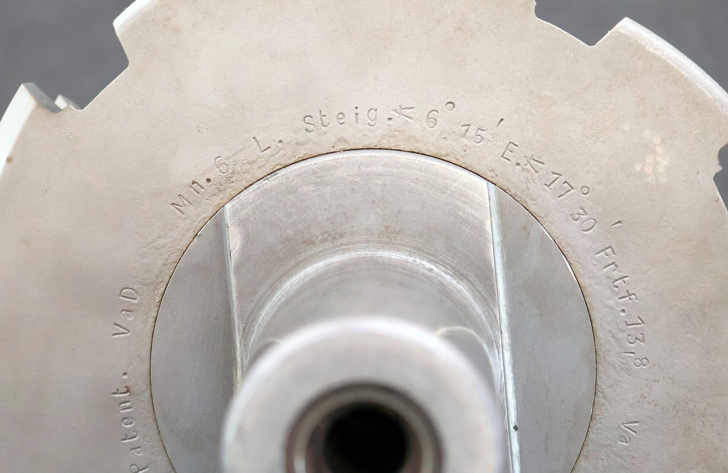 KLINGELNBERG Palloid-Wälzfräser m= 6,0 17°30' EGW Zahnform III 1-gg. Li Rest 85%