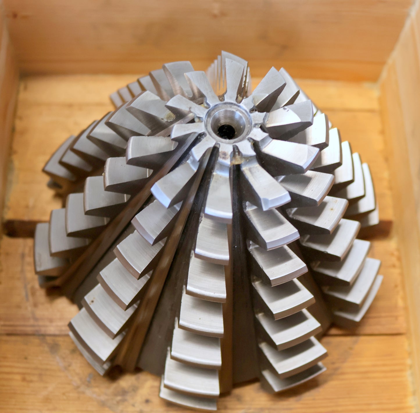 KLINGELNBERG Palloid-Wälzfräser m= 6,0 17°30' EGW Zahnform III 1-gg. Re Rest 75%