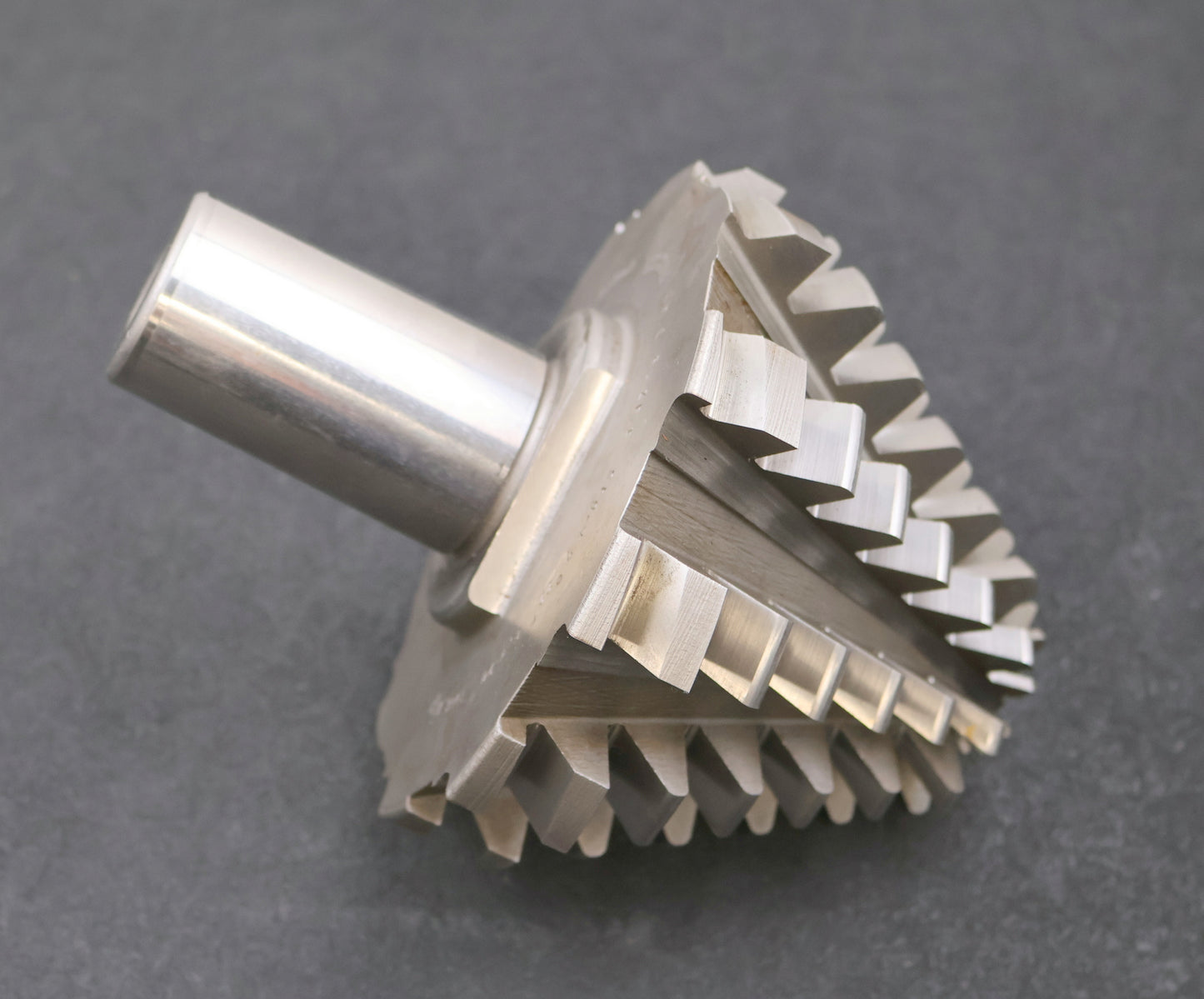 KLINGELNBERG Palloid-Wälzfräser m= 6,0 20° EGW Zahnform I 1-gg. Re. Rest 70%
