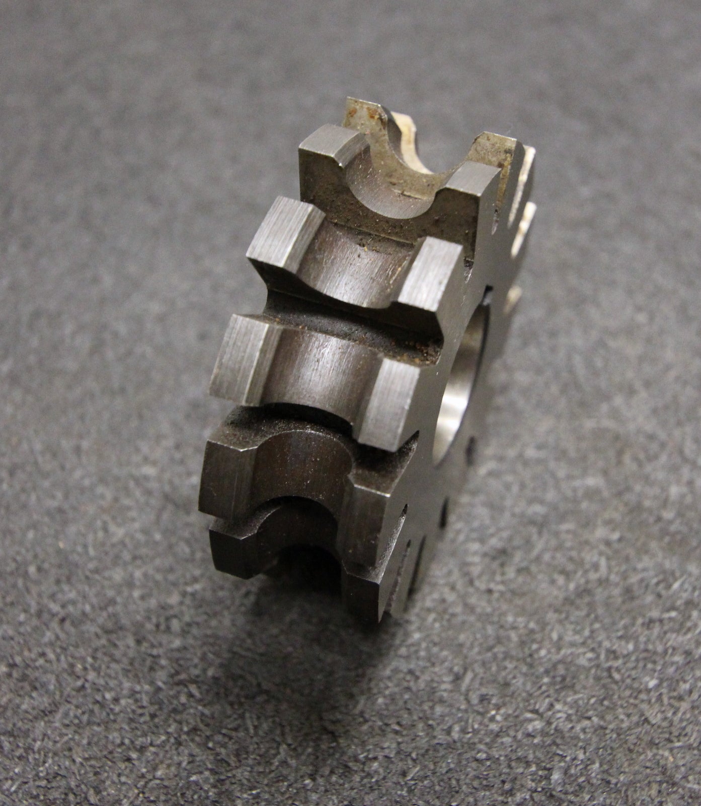 PWS Halbrund-Formfräser konkav Radiusfräser Radius 5,5mm 65x22x22mm 13 Spannuten