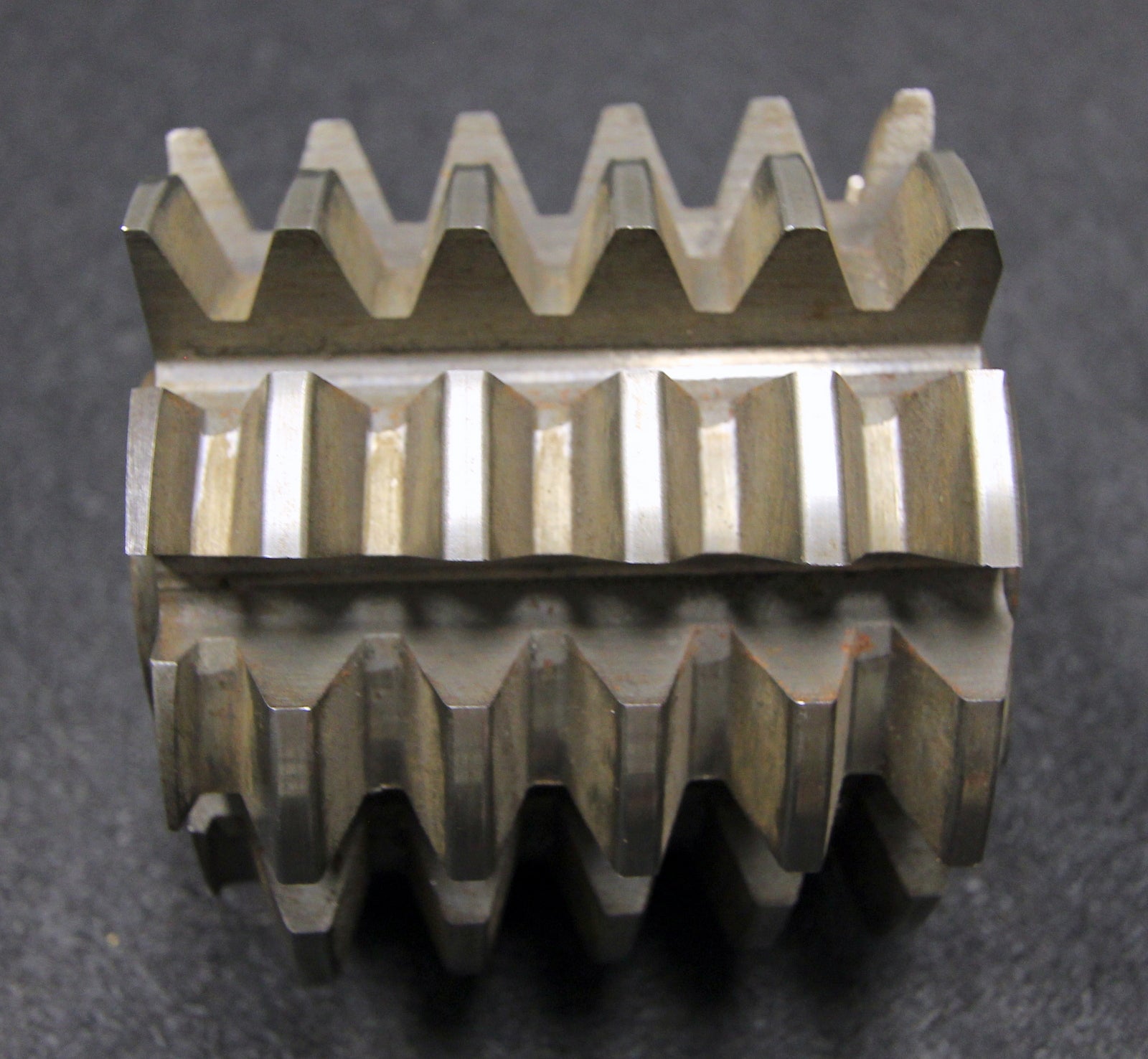 Bild des Artikels Vollstahlwälzfräser-gear-hob-m-=-5mm-20°-EGW-Abmessungen-Ø95x90xØ27mm-mit-LKN