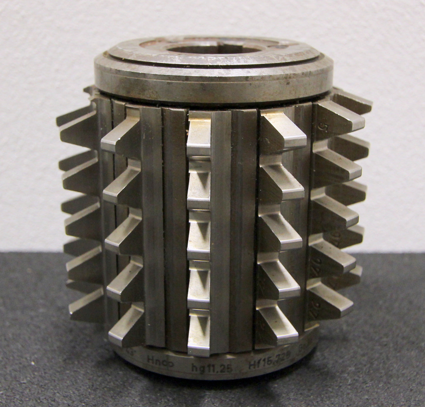 Bild des Artikels KLINGELNBER-Stollenwälzfräser-involute-spline-hob-m-=-5mm-BP-II-nach-DIN3972