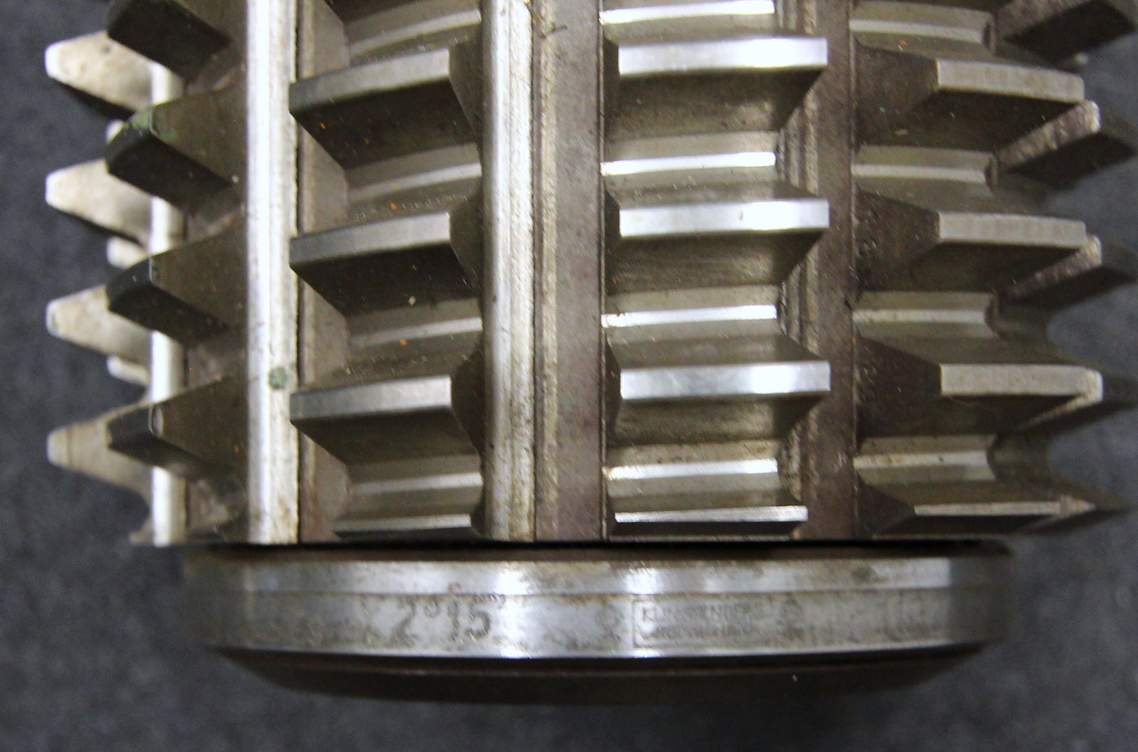 Bild des Artikels KLINGELNBERG-Stollenwälzfräser-involute-spline-hob-m=-4mm-20°-EGW-Ø110x110xØ32mm