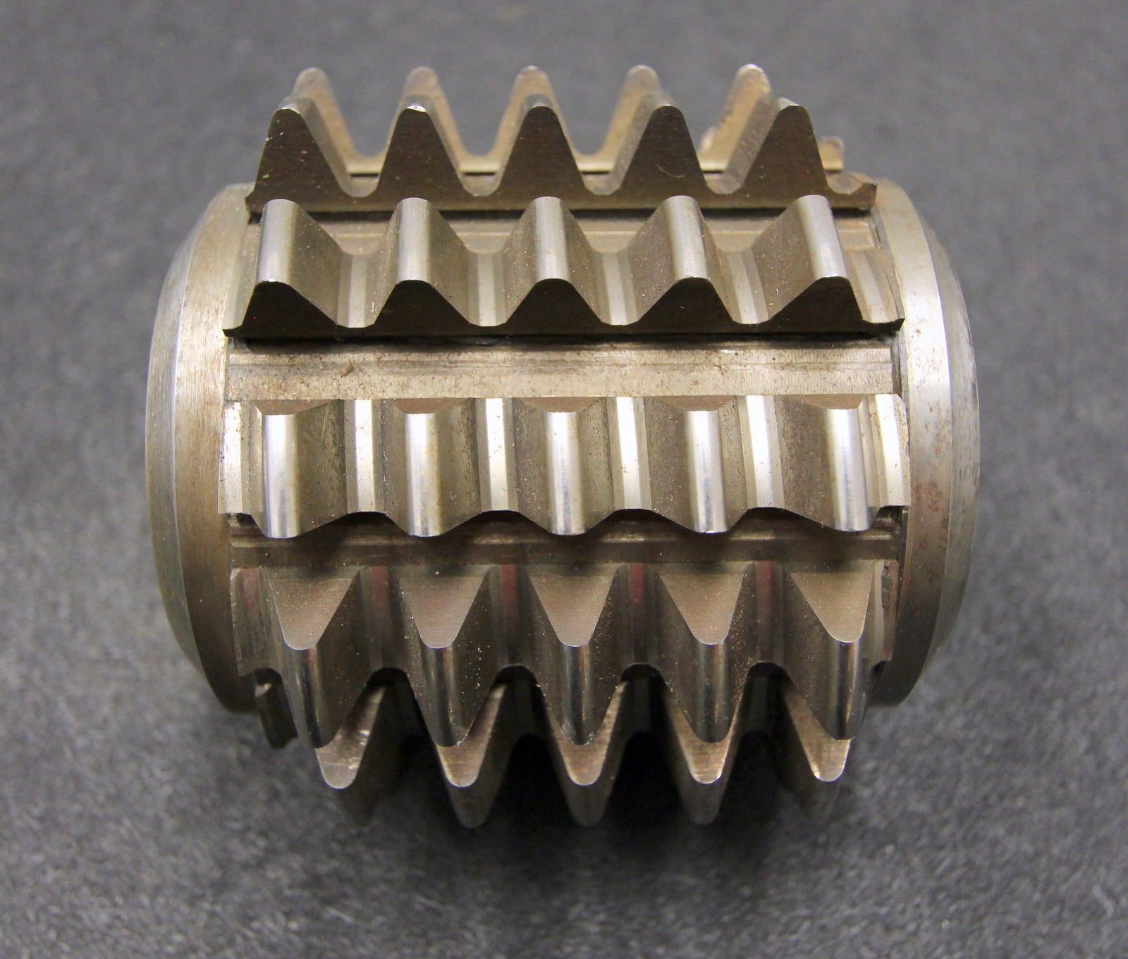 Bild des Artikels SAAZOR-Stollenwälzfräser-involute-spline-hob-m=-5mm-BPI--DIN3972-Ø110x110xØ32mm