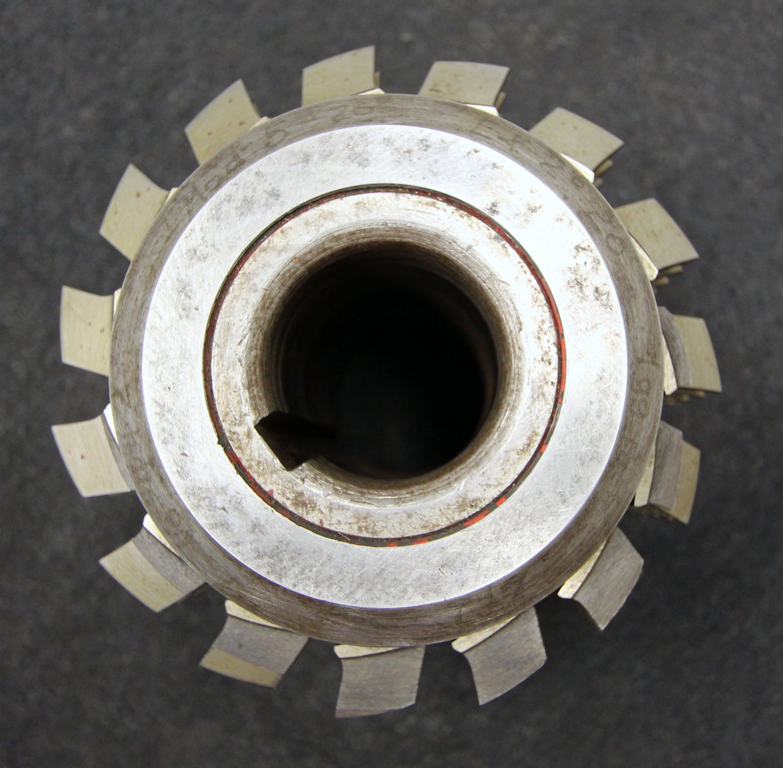 Bild des Artikels SAAZOR-Stollenwälzfräser-involute-spline-hob-m-=-5mm-BPI-nach-DIN3972-20°-EGW