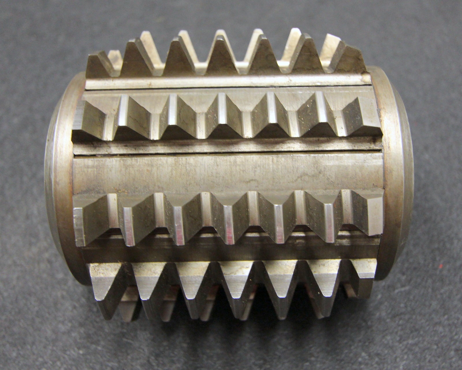 Bild des Artikels SAAZOR-Stollenwälzfräser-involute-spline-hob-Vorfräser-m-=-5mm-Ø120x135xØ32mm