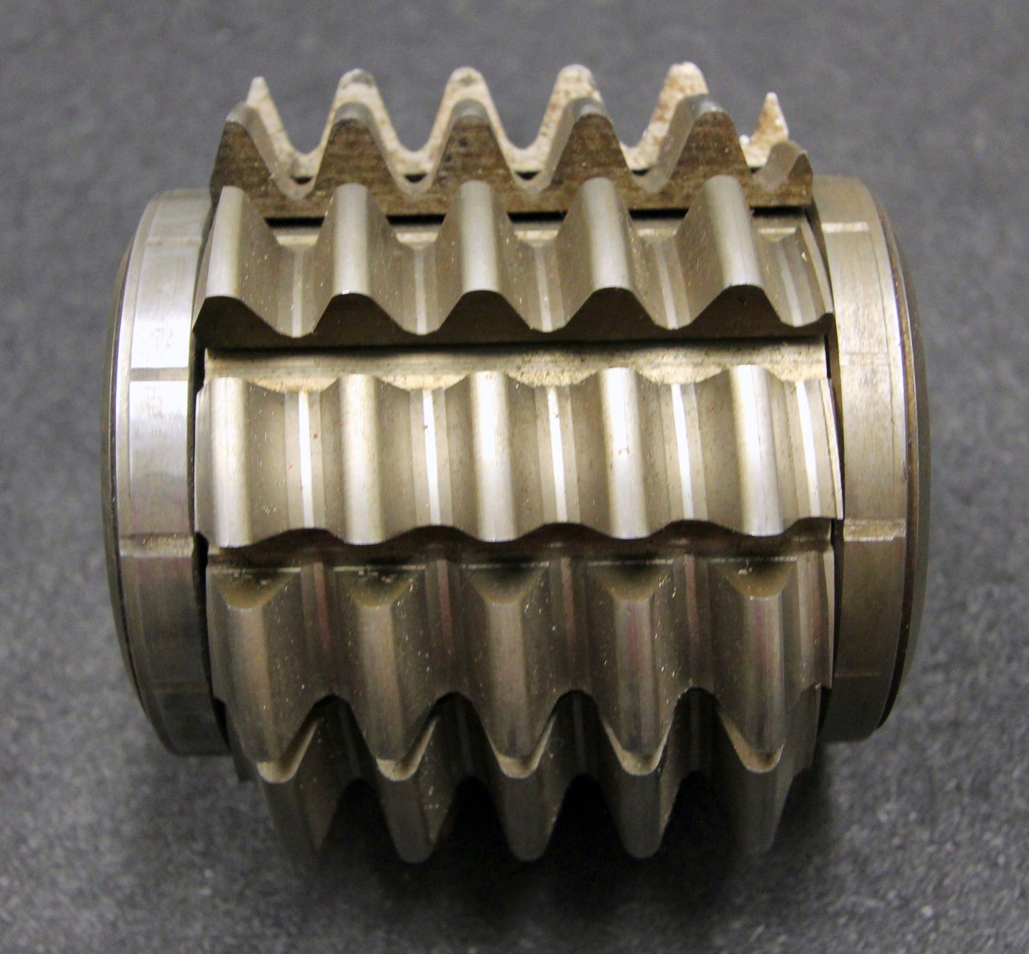 Bild des Artikels KLINGELNBERG-Stollenwälzfräser-involute-spline-hob-m-=-5mm-BP-III-nach-DIN3972