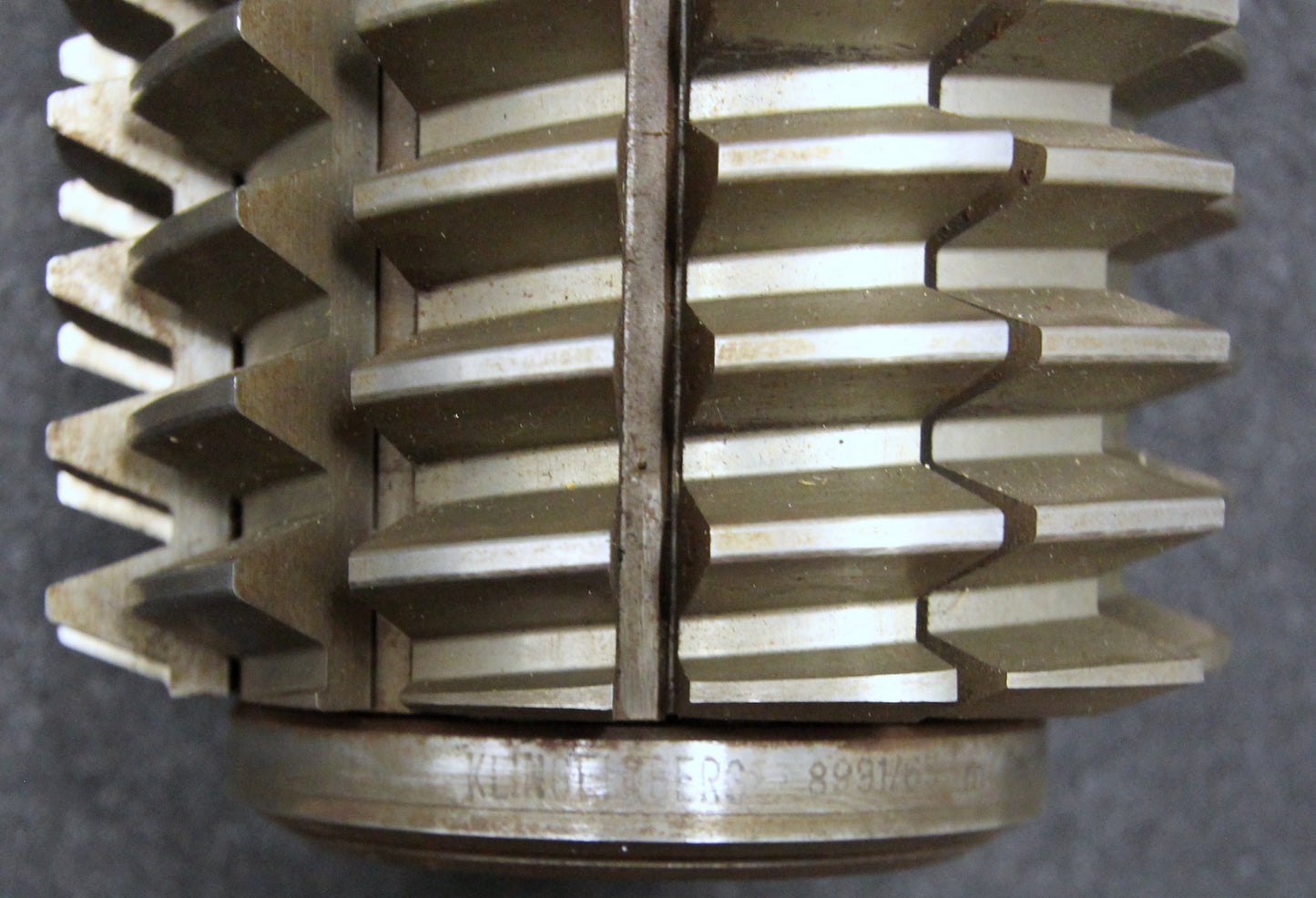 Bild des Artikels KLINGELNBERG-Stollenwälzfräser-involute-spline-hob-Vorfräser-m=-4,5mm