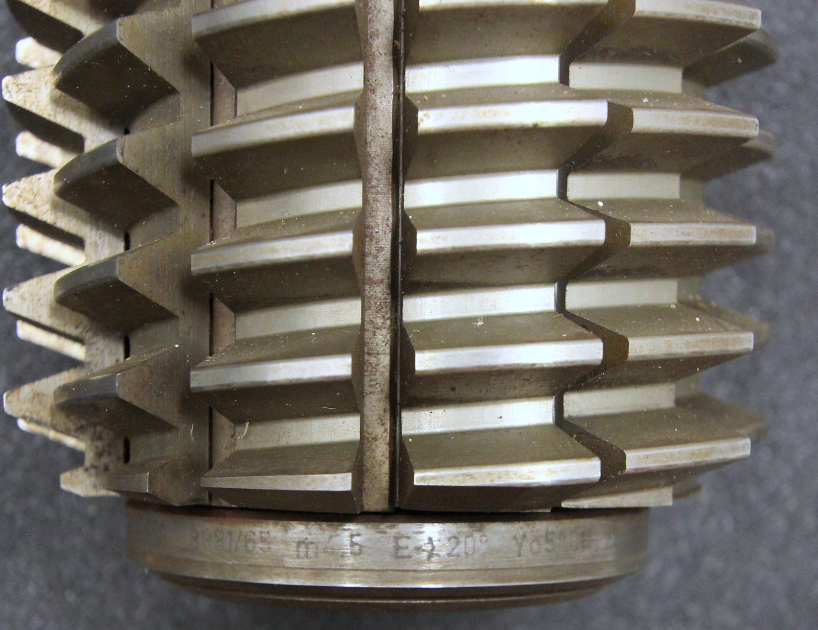 Bild des Artikels KLINGELNBERG-Stollenwälzfräser-involute-spline-hob-Vorfräser-m=-4,5mm