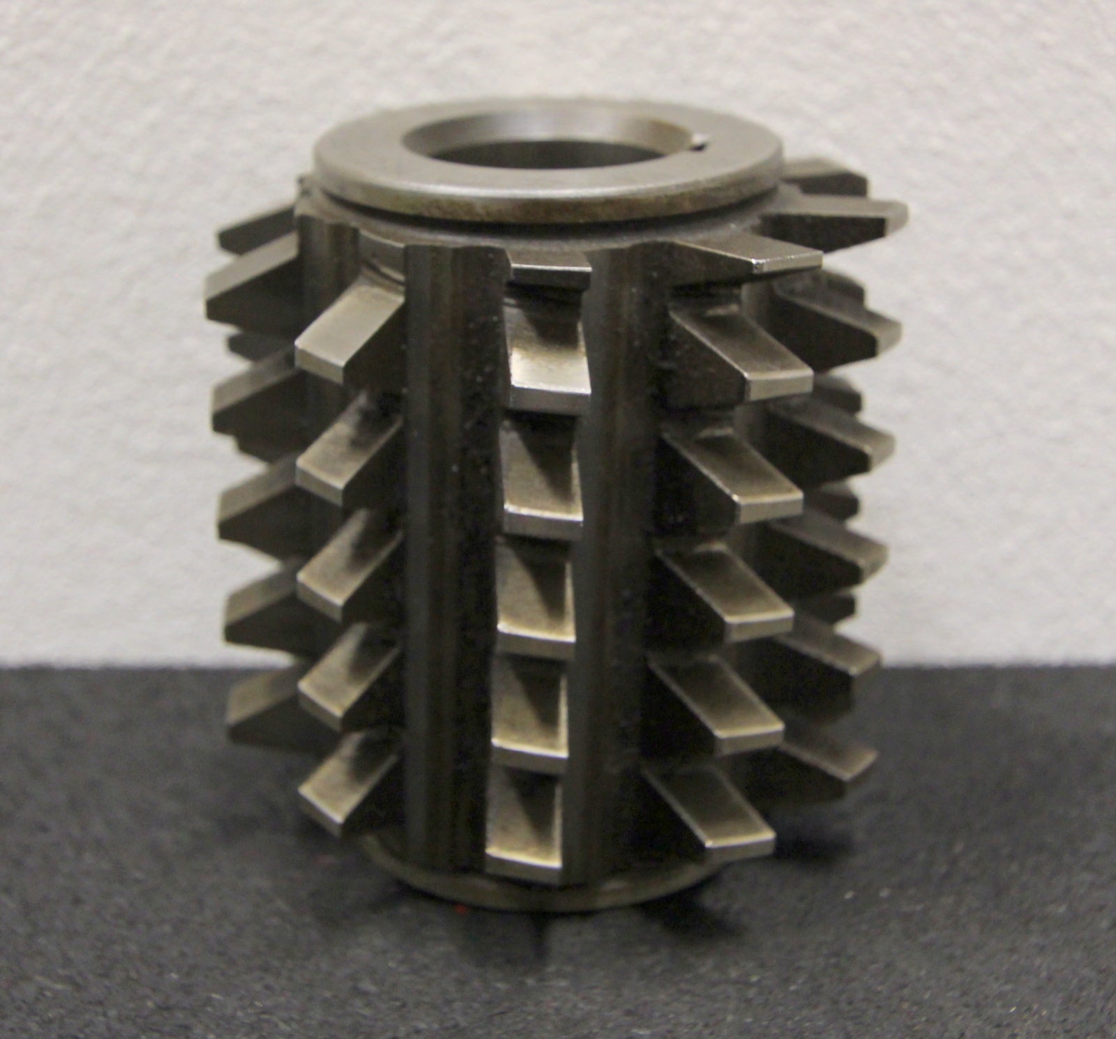 Bild des Artikels Vollstahlwälzfräser-gear-hob-m-=-4mm-20°-EGW-Abmessungen-Ø75x80xØ27mm-mit-LKN