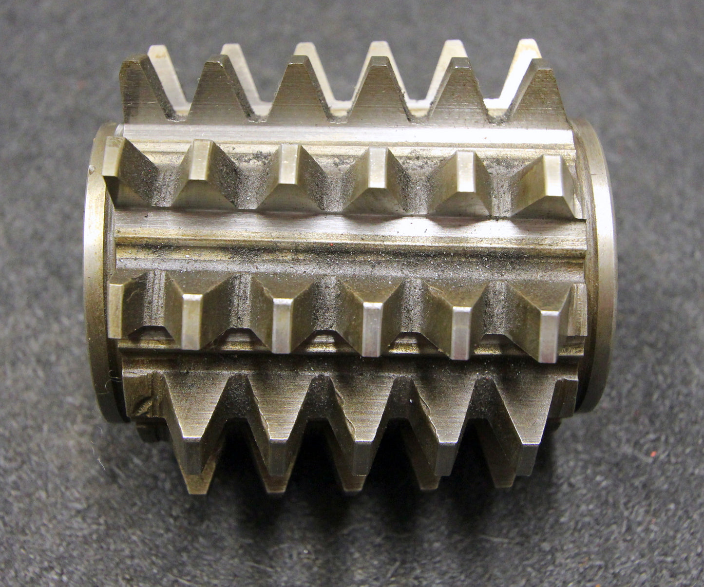 Bild des Artikels Vollstahlwälzfräser-gear-hob-m-=-4mm-20°-EGW-Abmessungen-Ø75x80xØ27mm-mit-LKN