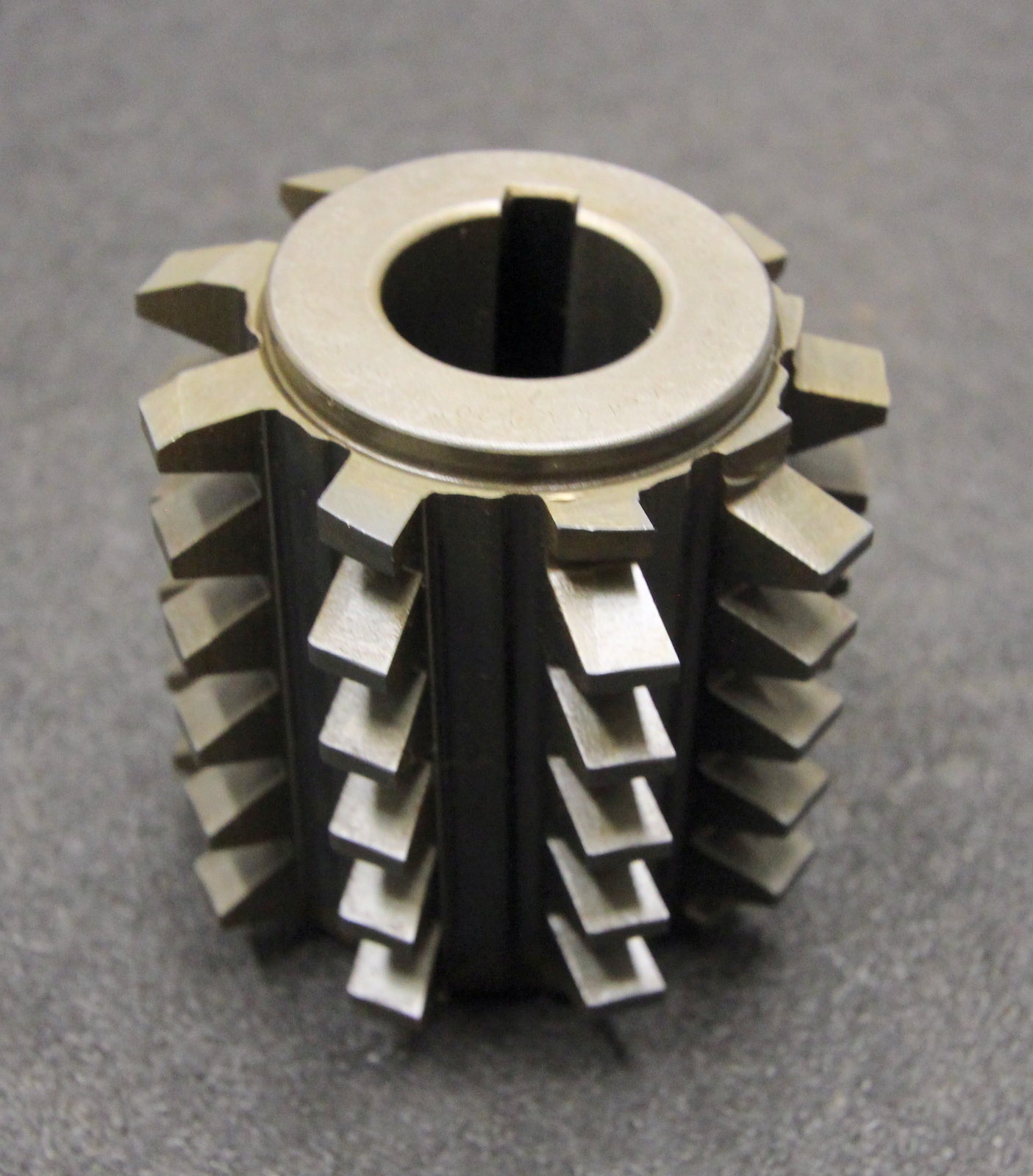 Bild des Artikels FETTE-Vollstahlwälzfräser-gear-hob-Fertigfräser-m-=-4mm-BP-II-nach-DIN3972