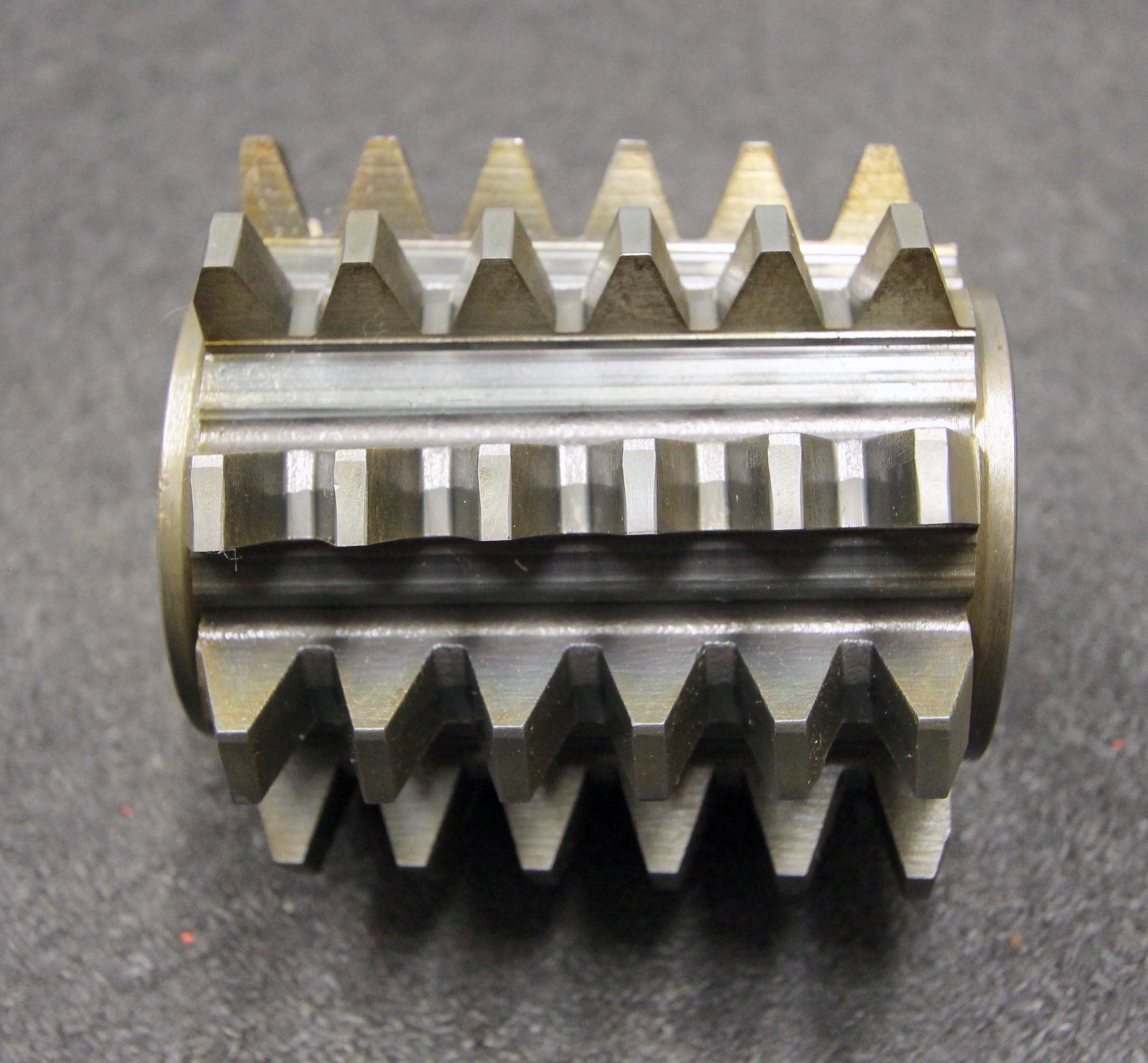 Bild des Artikels FETTE-Vollstahlwälzfräser-gear-hob-Fertigfräser-m-=-4mm-BP-II-nach-DIN3972