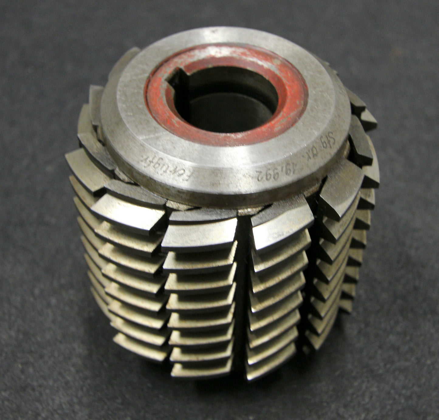 Bild des Artikels SAAZOR-Stollenwälzfräser-involute-spline-hob--DP8/10-20°-EGW-12-Spannuten