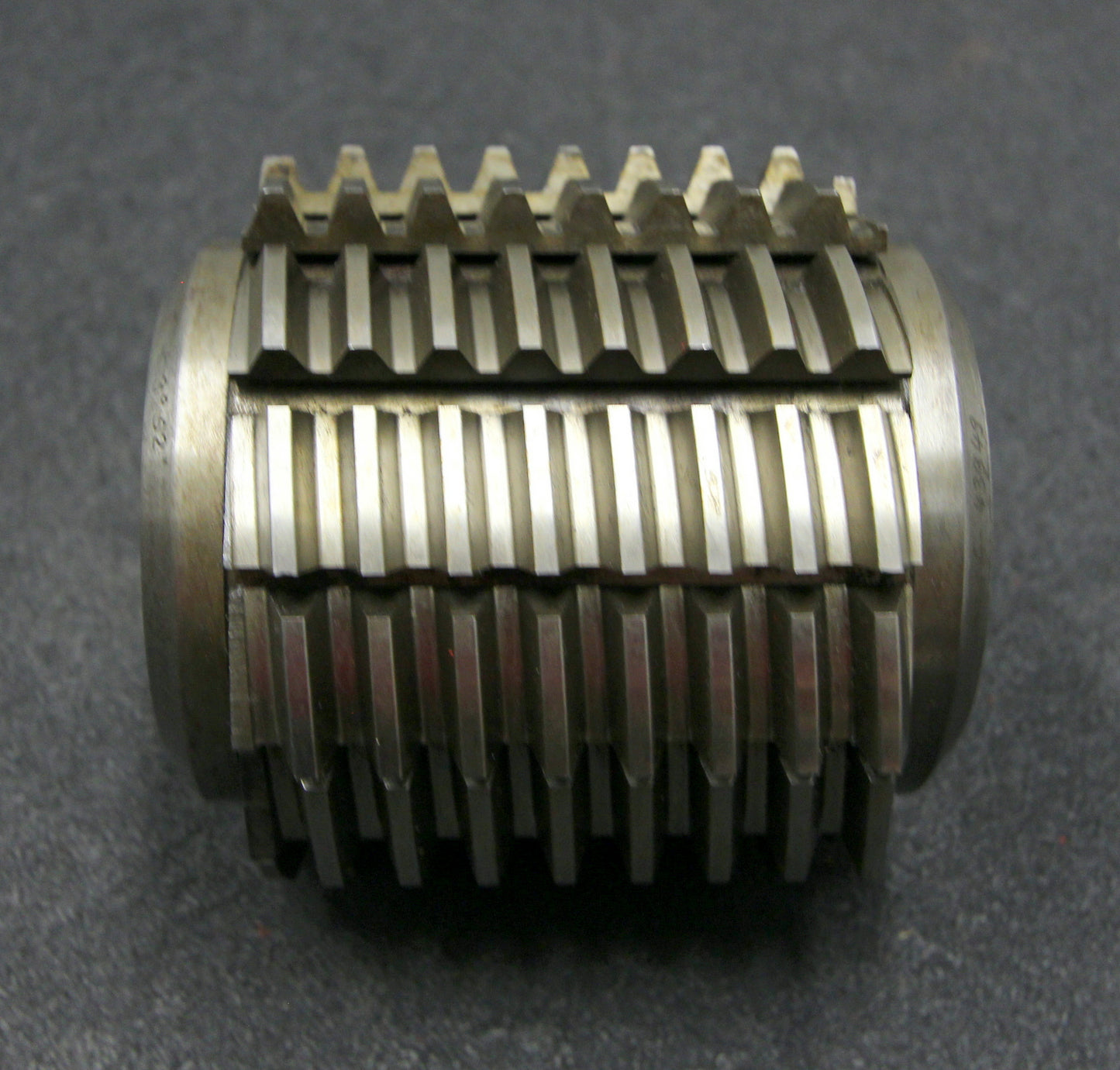 Bild des Artikels SAAZOR-Stollenwälzfräser-involute-spline-hob--DP8/10-20°-EGW-12-Spannuten