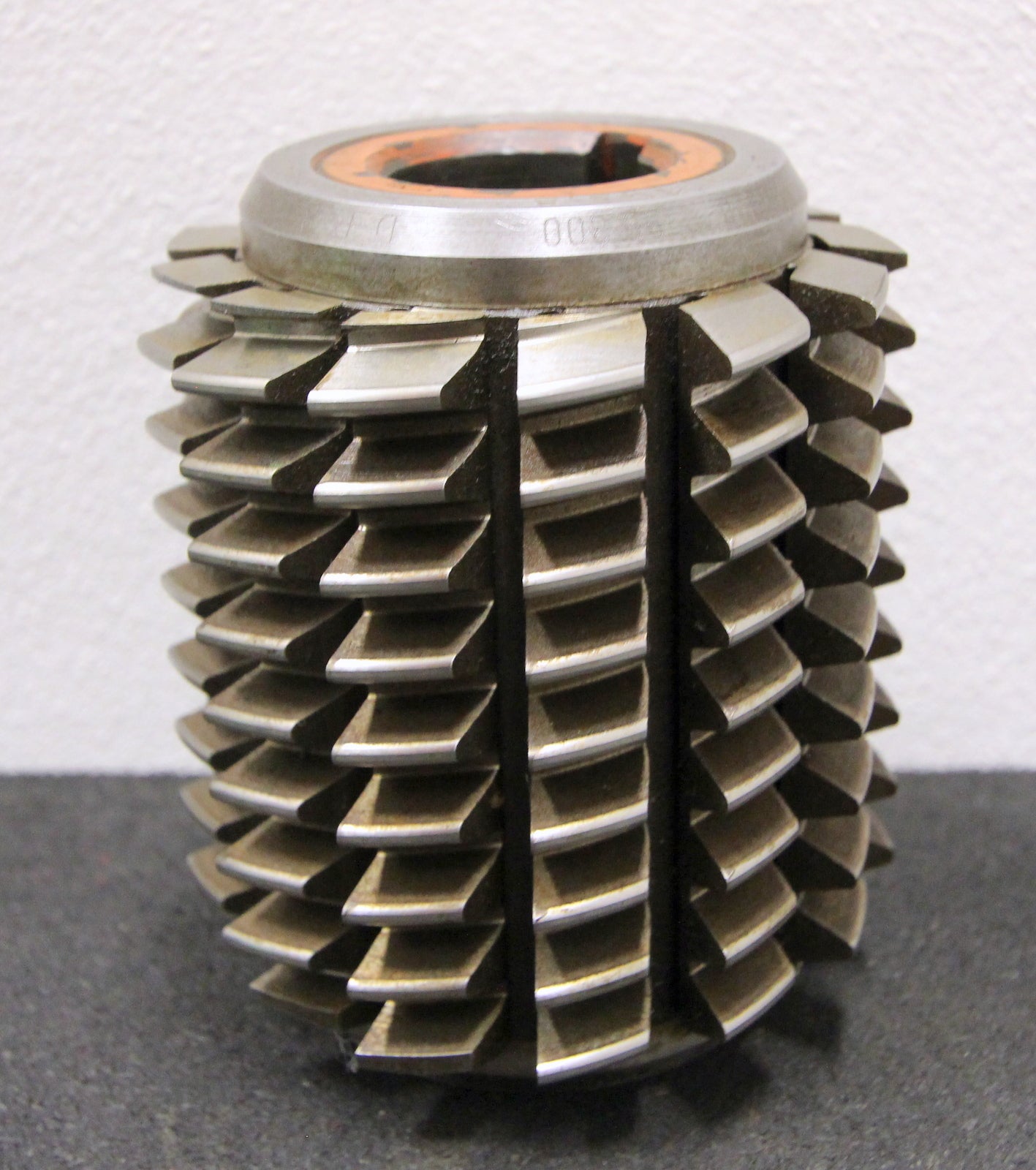 Bild des Artikels SAAZOR-Stollenwälzfräser-involute-spline-hob-DP10-20°-EGW-Ø100x110xØ32mm
