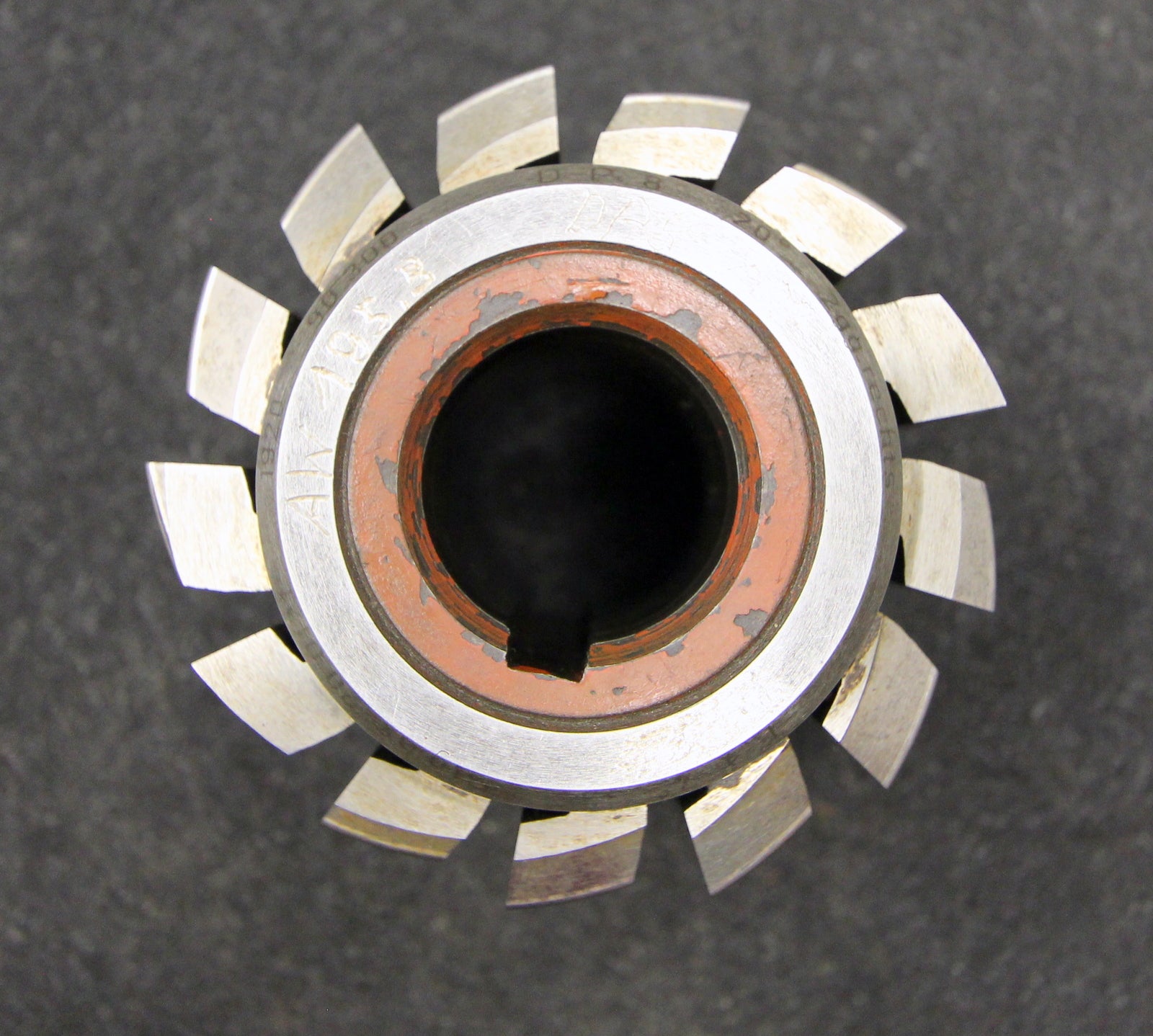 Bild des Artikels SAAZOR-Stollenwälzfräser-involute-spline-hob-DP10-20°-EGW-Ø100x110xØ32mm