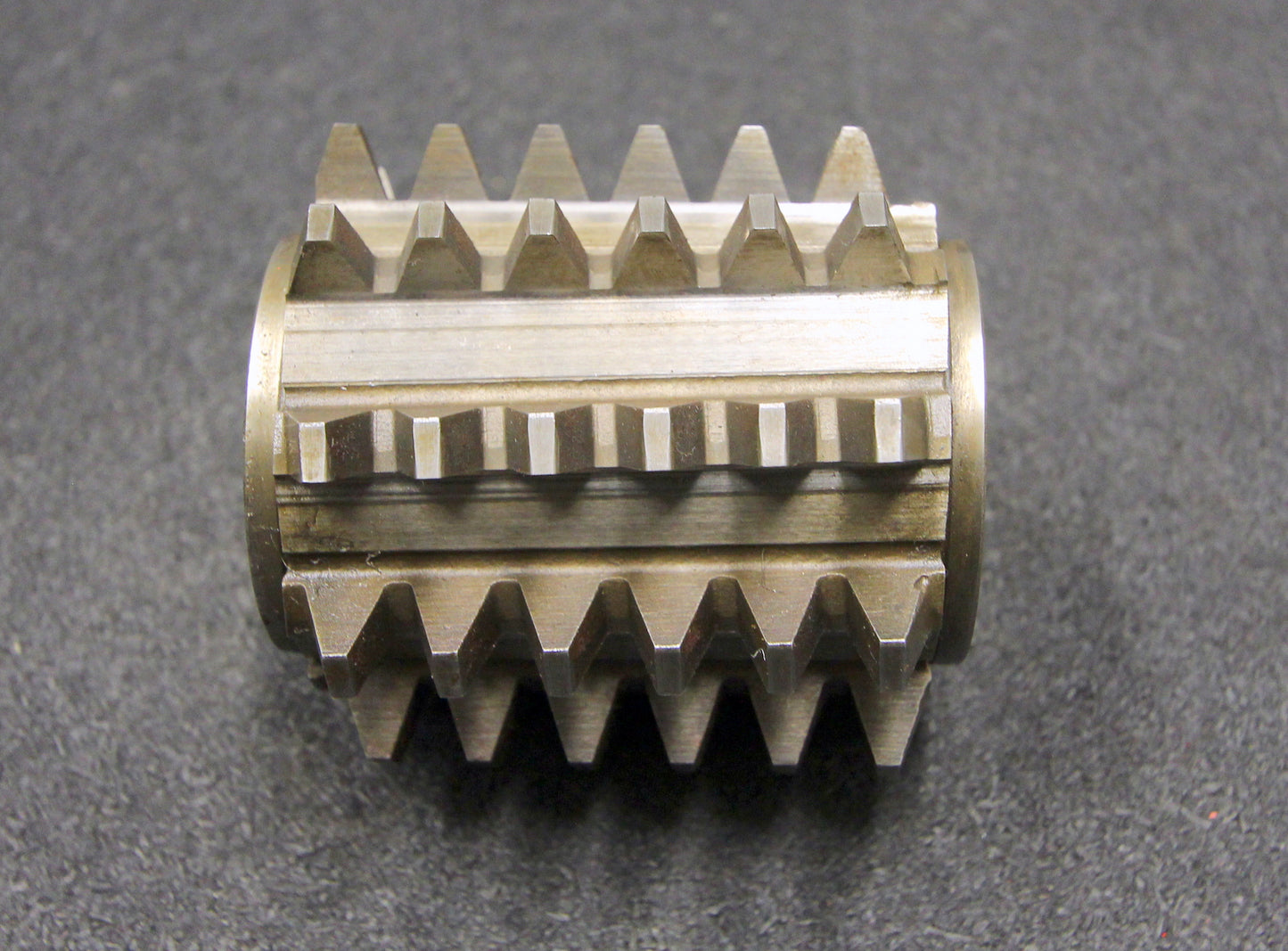 Bild des Artikels FETTE-Vollstahlwälzfräser-gear-hob-m-=-3,5mm-BP-II-nach-DIN3972-20°-EGW-1gg--R