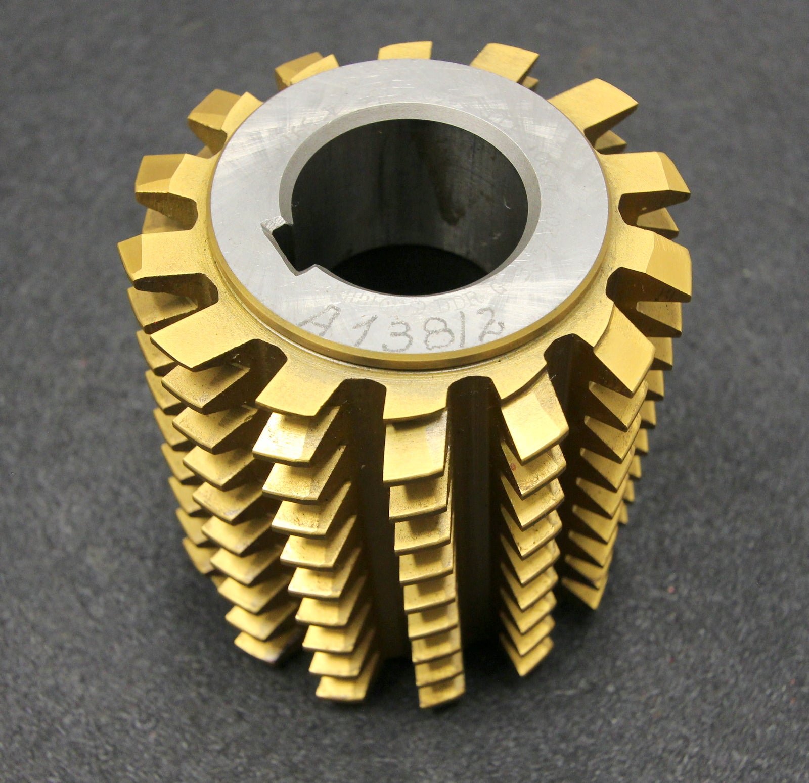 Bild des Artikels PWS-Vollstahlwälzfräser-gear-hob-m-=-7mm-BP-III-DIN3972-20°-EGW-Ø100x110xØ40mm