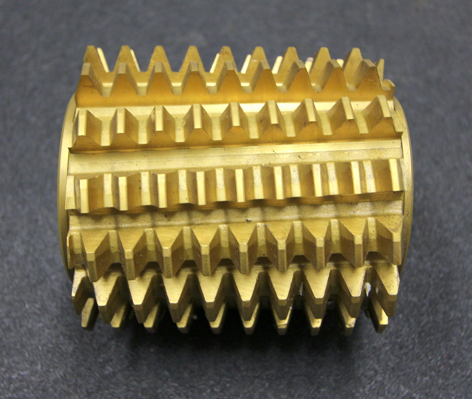Bild des Artikels PWS-Vollstahlwälzfräser-gear-hob-m-=-7mm-BP-III-DIN3972-20°-EGW-Ø100x110xØ40mm