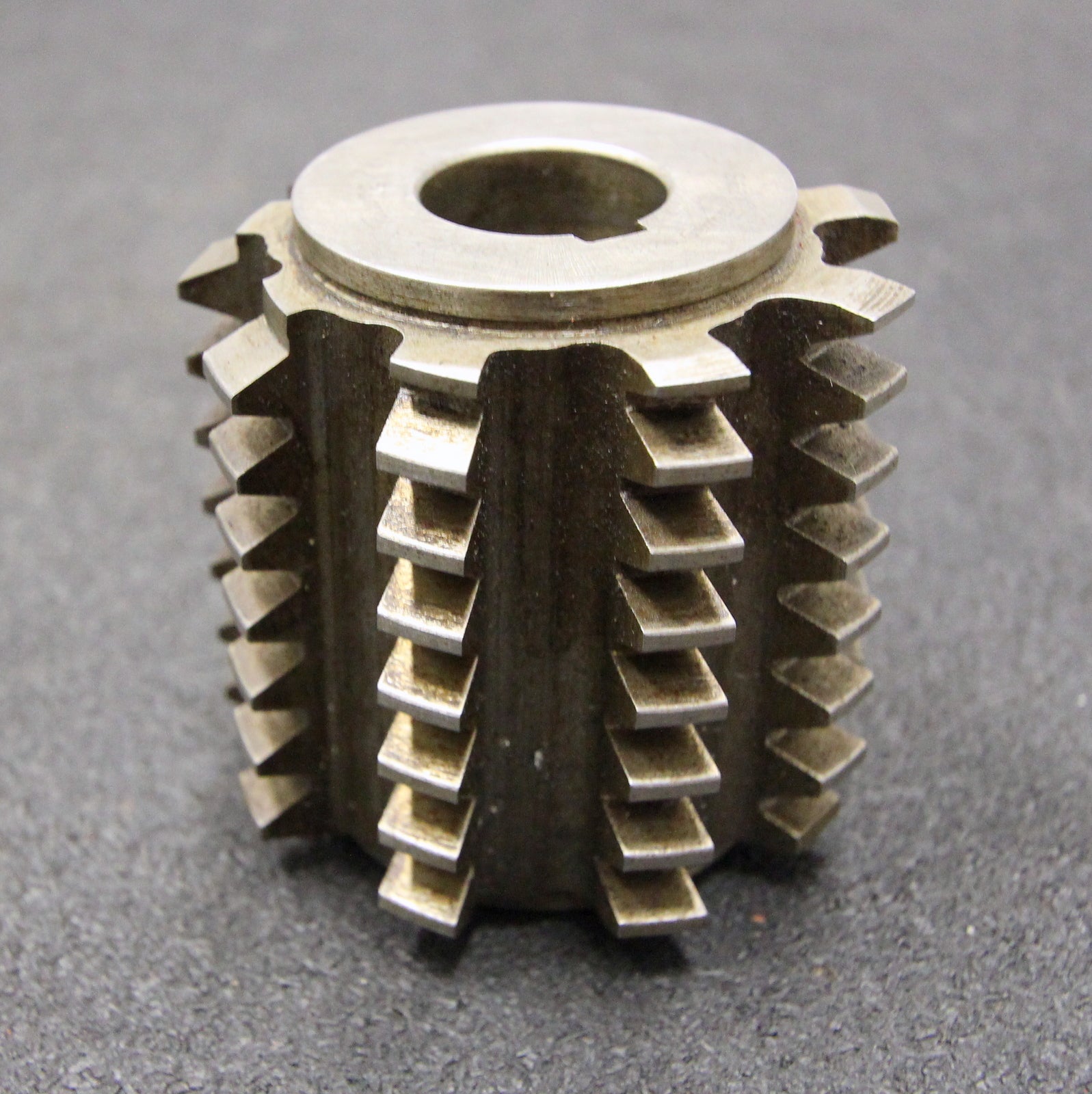 Bild des Artikels Vollstahlwälzfräser-gear-hob-m-=-2,5mm-20°-EGW-Abmessungen-Ø65x65xØ22mm-mit-LKN