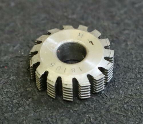 MIKRON Wälzfräser No. 18105 - Ø24x8xØ8mm 1gg. Rechts 15 Spanuten