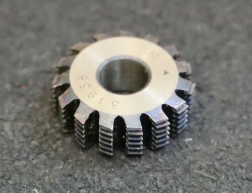 MIKRON Wälzfräser No. 31938 - Ø23x8xØ8mm 1gg. Rechts 15 Spanuten